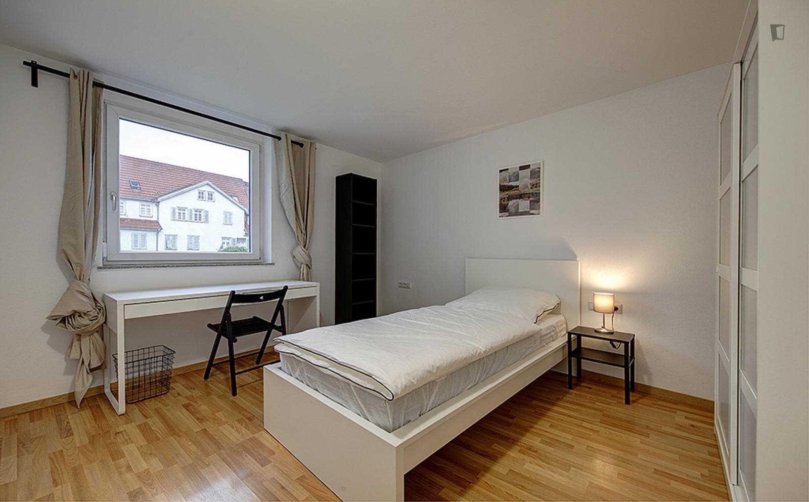 Lovely single bedroom near Wilhelma Station photo 1