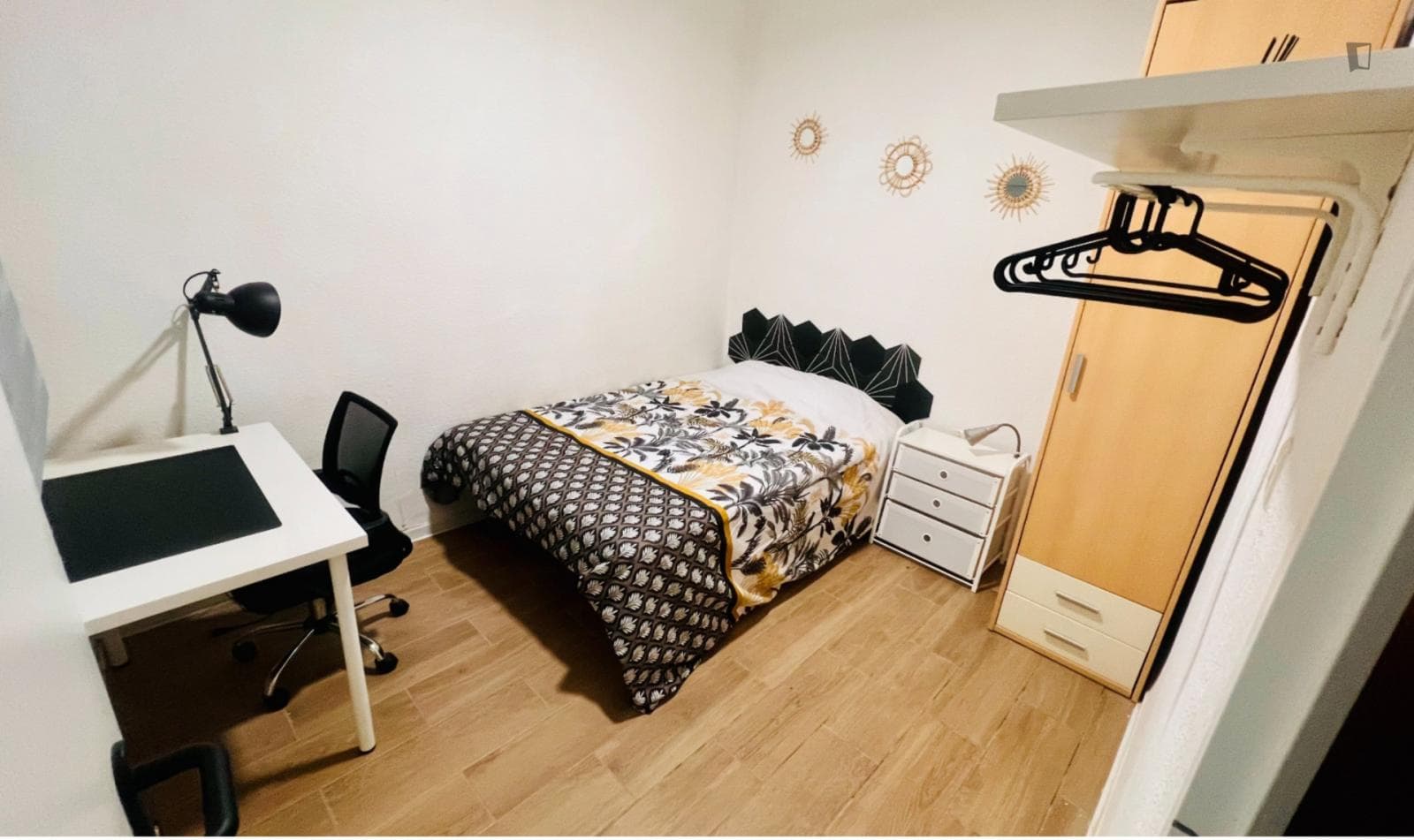 Comfy Single Bedroom close to  CEU Cardenal Herrera - Campus Castelló University photo 1