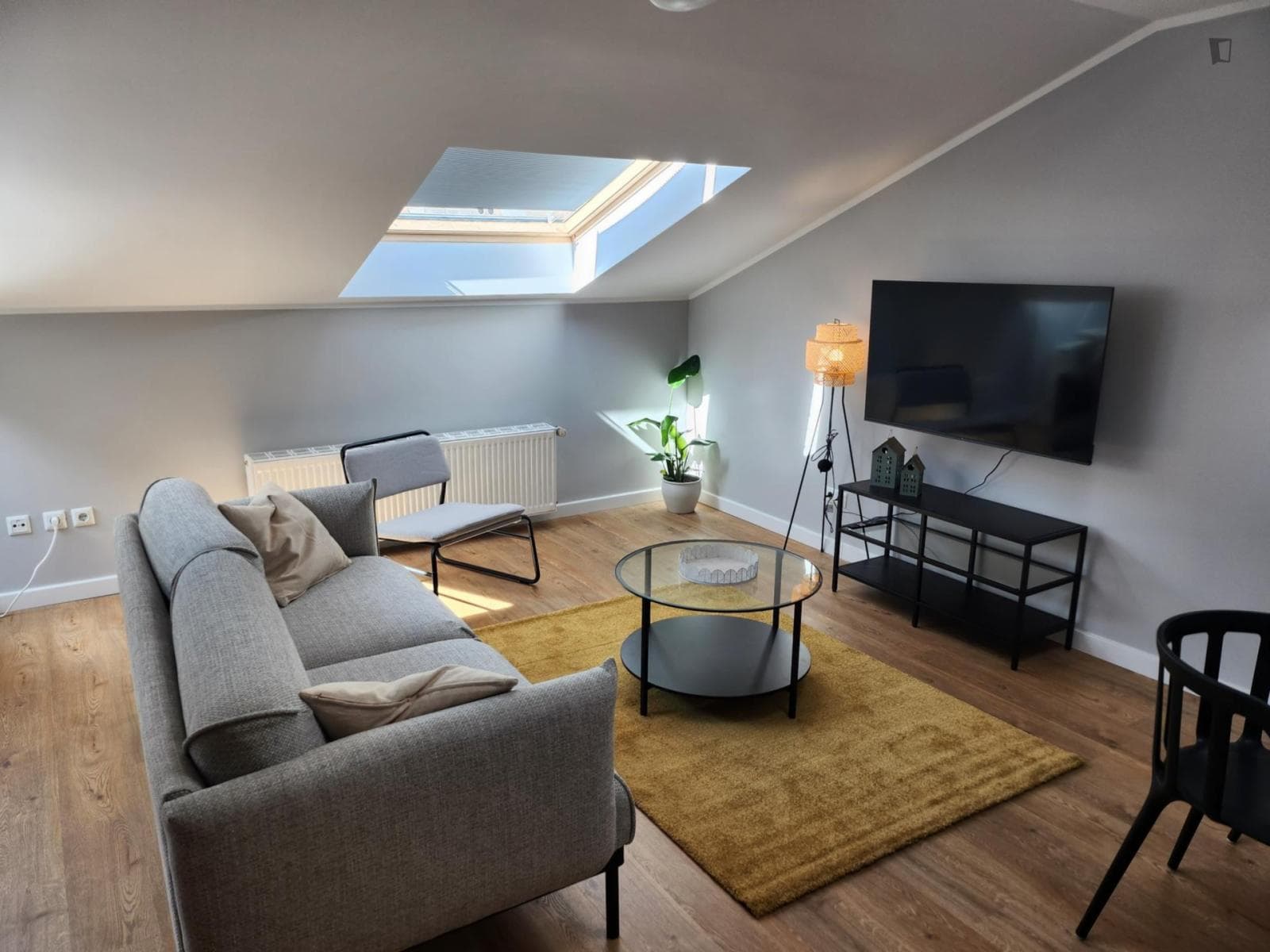 Modern 1-bedroom flat close to Treptower Park photo 1