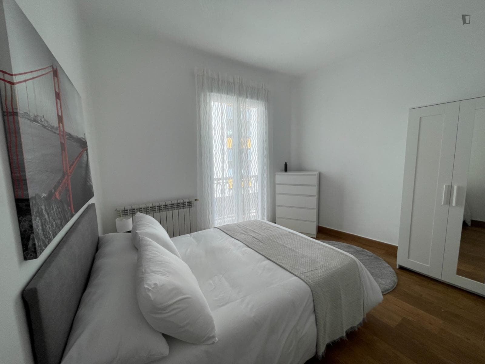 Modern Double Bedroom close to Berbés Square photo 1