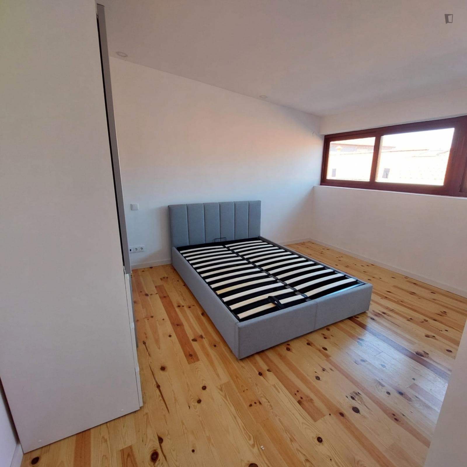 1-bedroom house photo 1