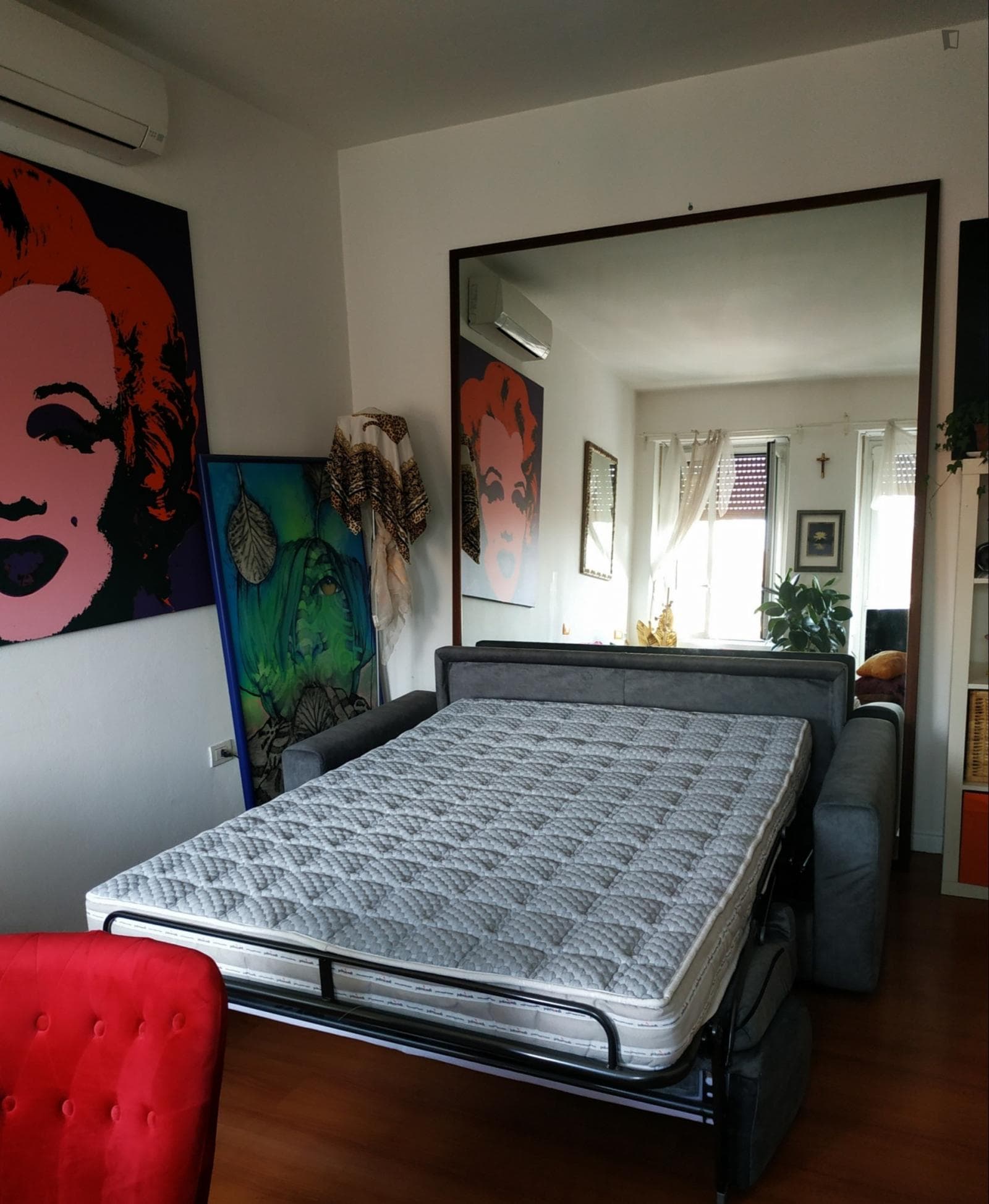 Comfy studio with balcony near Metro Dateo photo 1