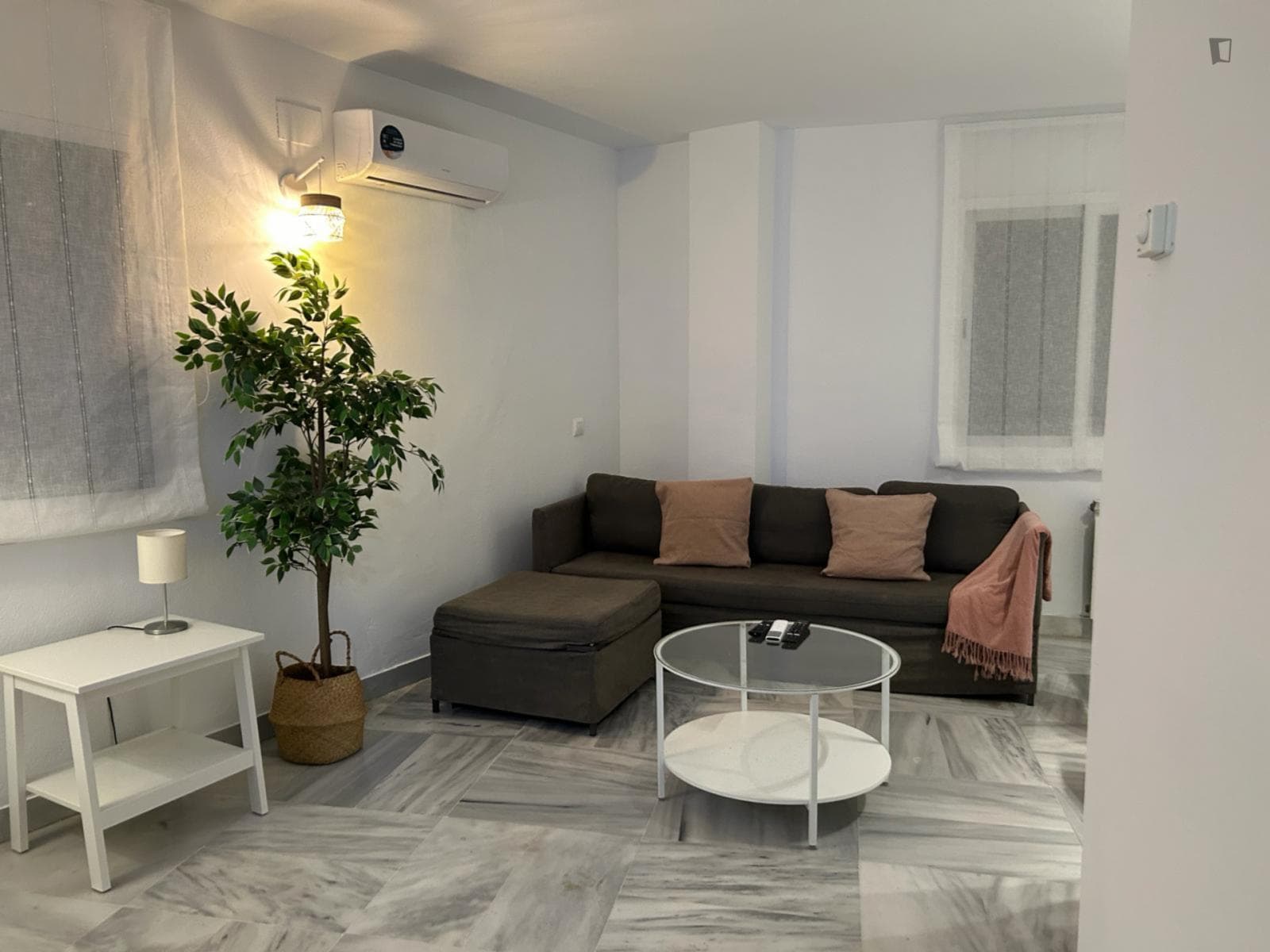 Comfy 1 Bedroom Apartment close to Malagueta Beach photo 1