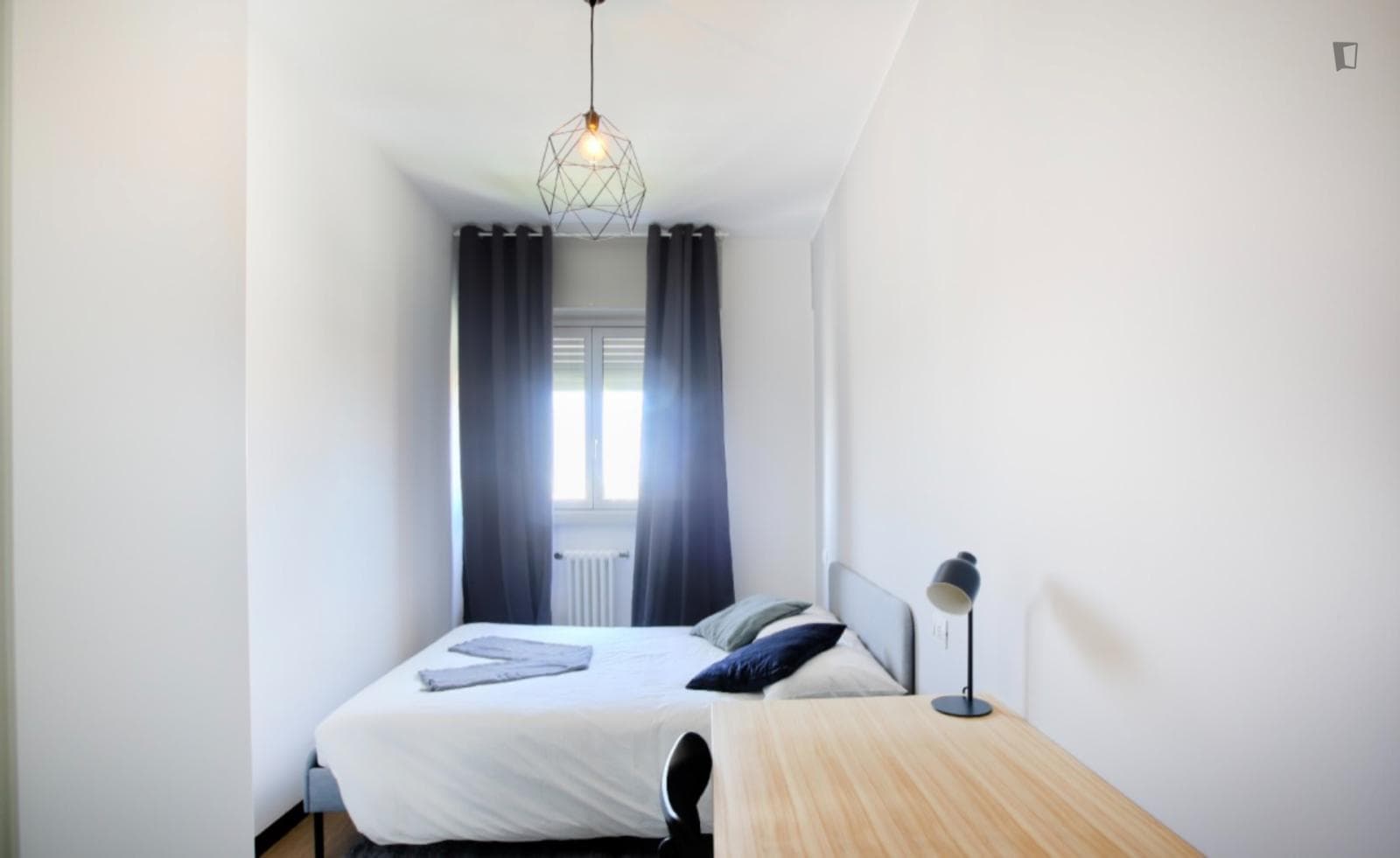 Cool double bedroom steps from Parco Giardino Ducale Estense photo 1