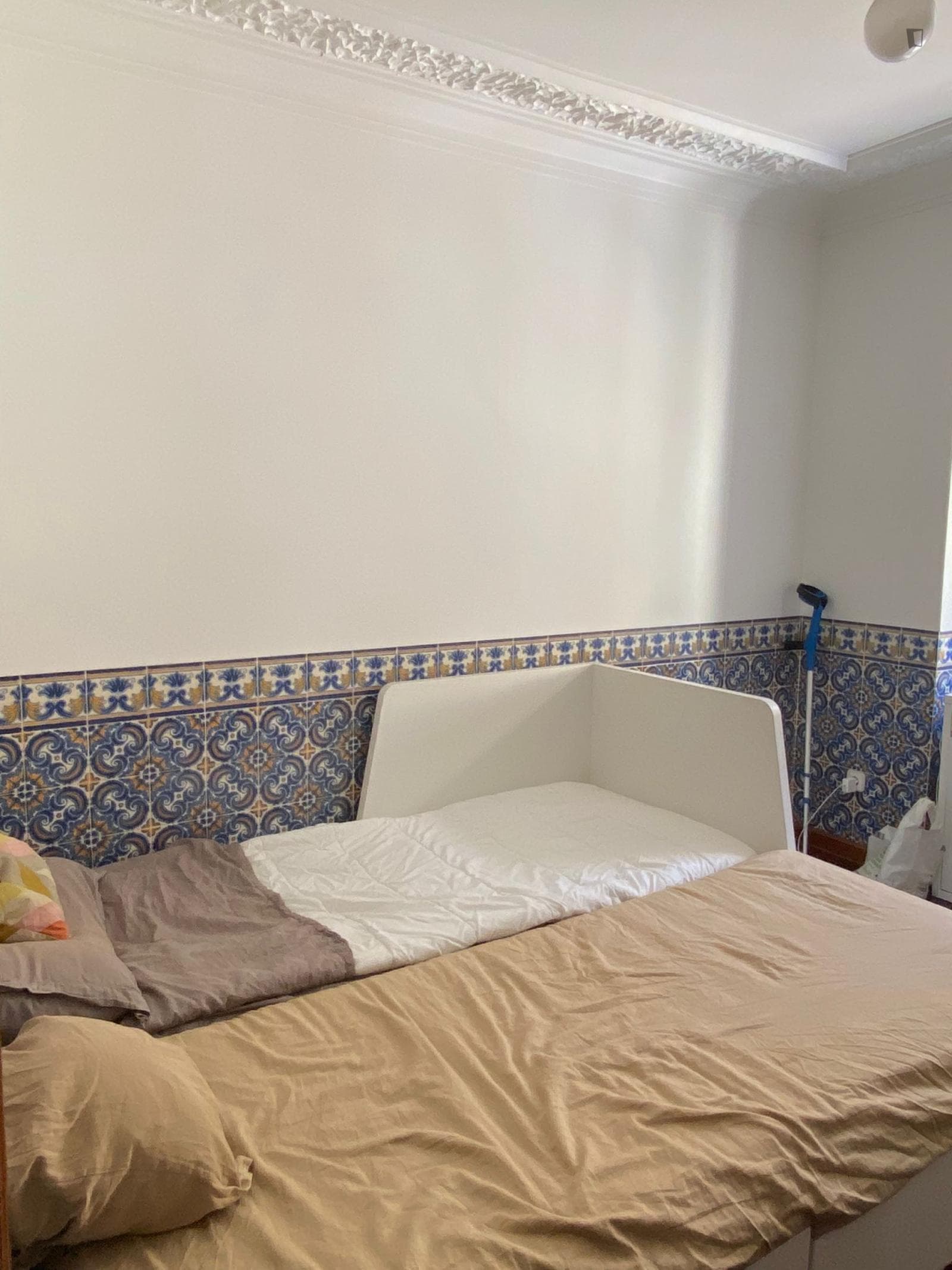 Spacious single bedroom in Bica neighbourhood photo 1