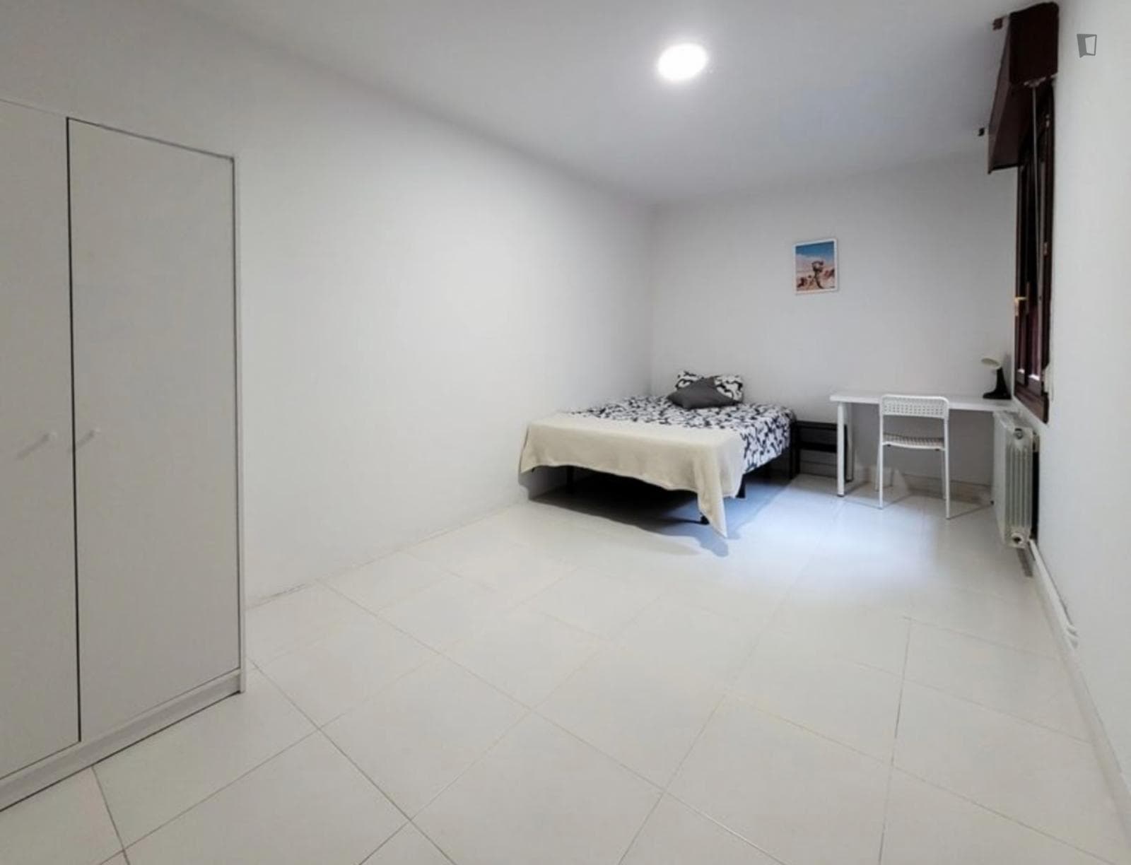Large double bedroom in Arangoiti photo 1
