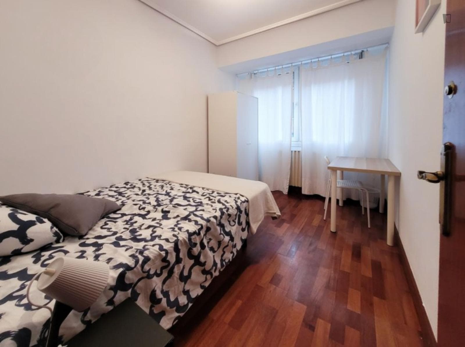 Very nice double bedroom near Deustuko Unibertsitatea photo 1