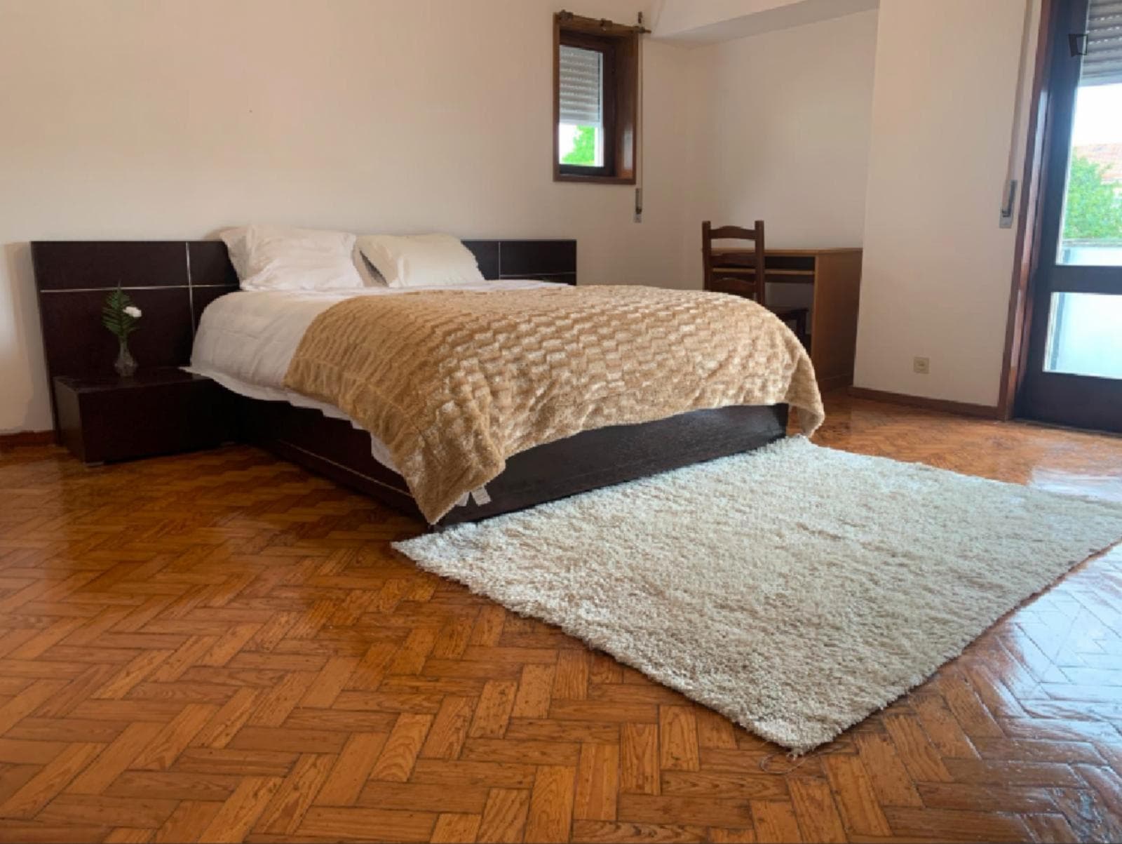 Spacious Double Bedroom ensuite close to  Faculty of Engineering - University of Porto  photo 1
