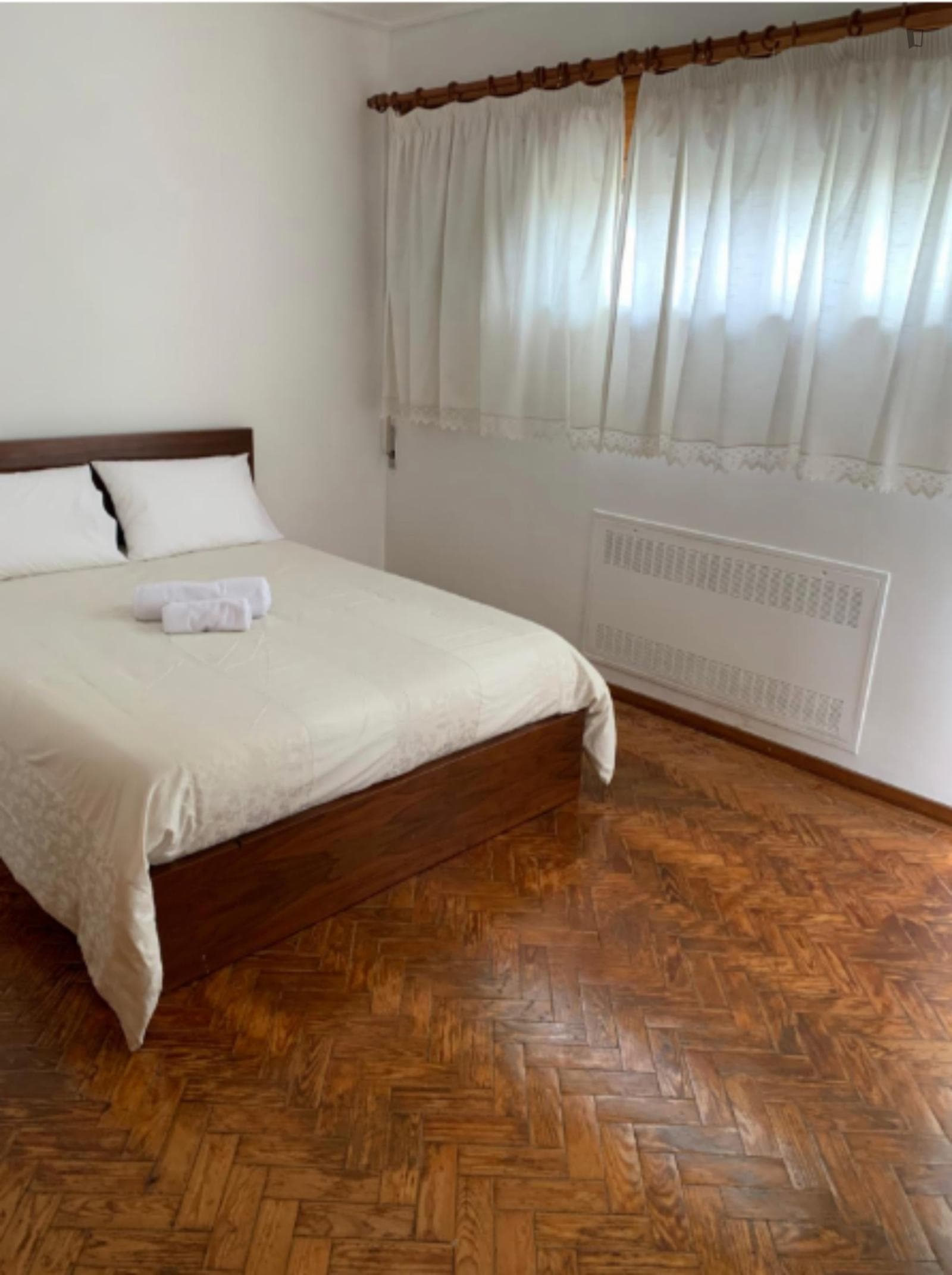 Welcoming Double Bedroom close to FEP photo 1