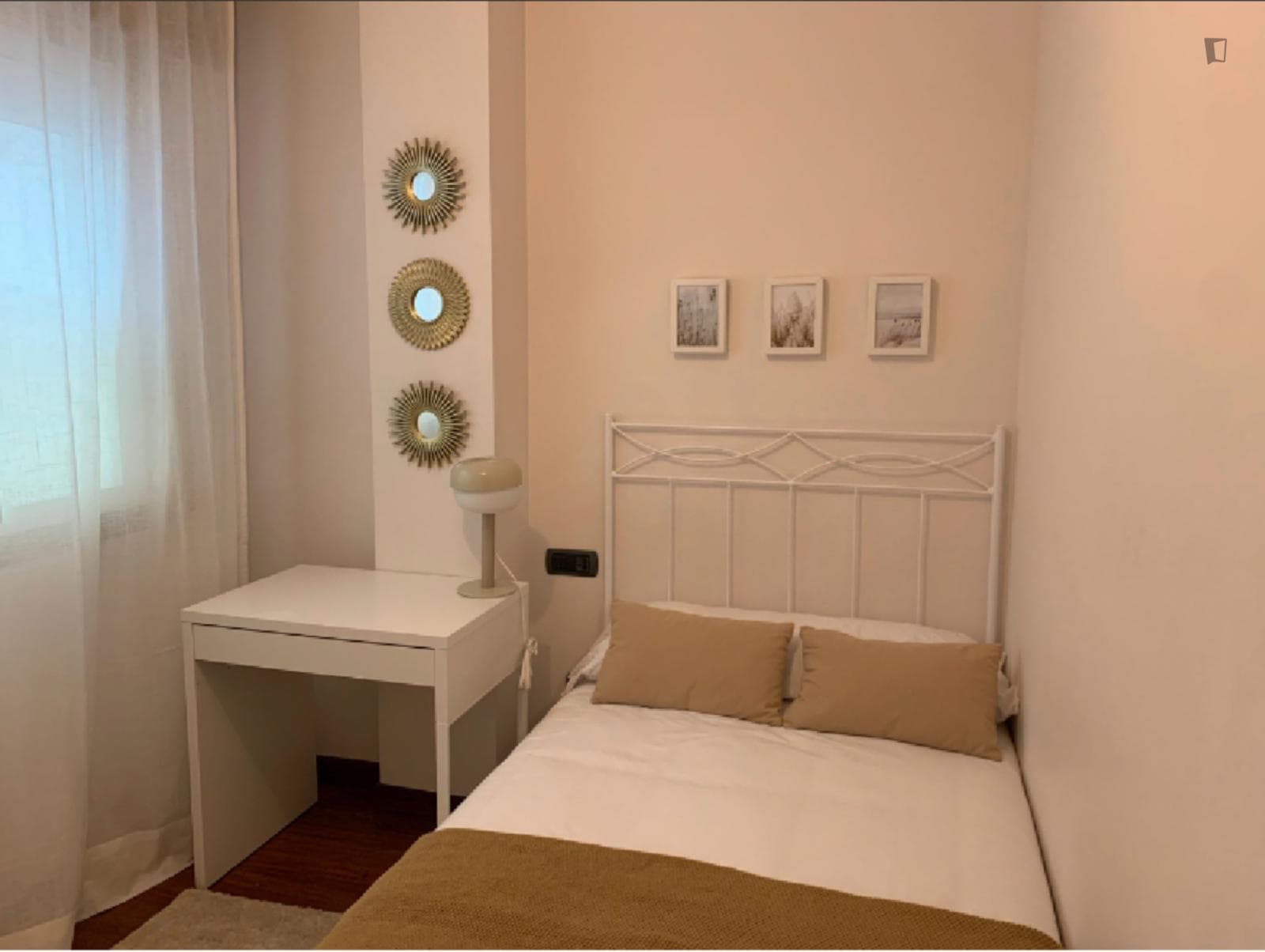 Nice Single Bedroom close to Independencia Square photo 1