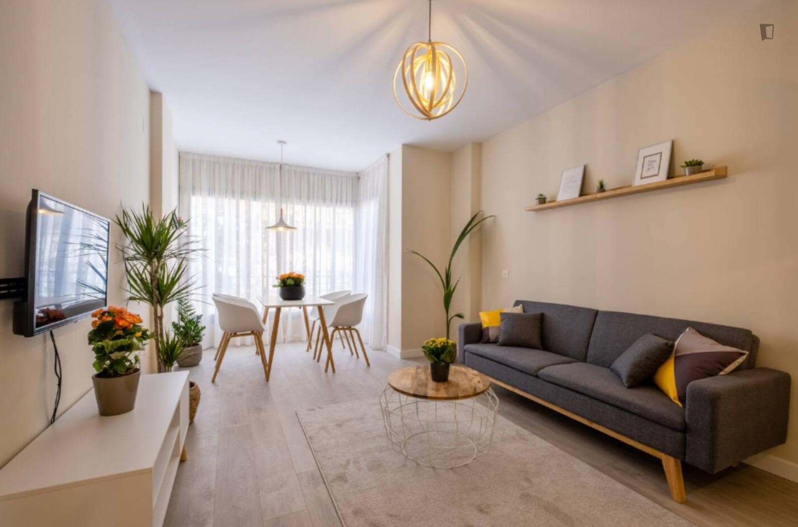 Elegant 2-bedroom apartment in Málaga  photo 1