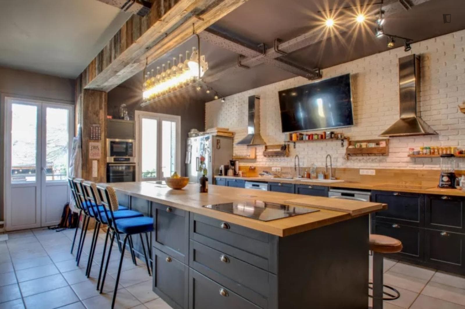 Property photo thumbnail
