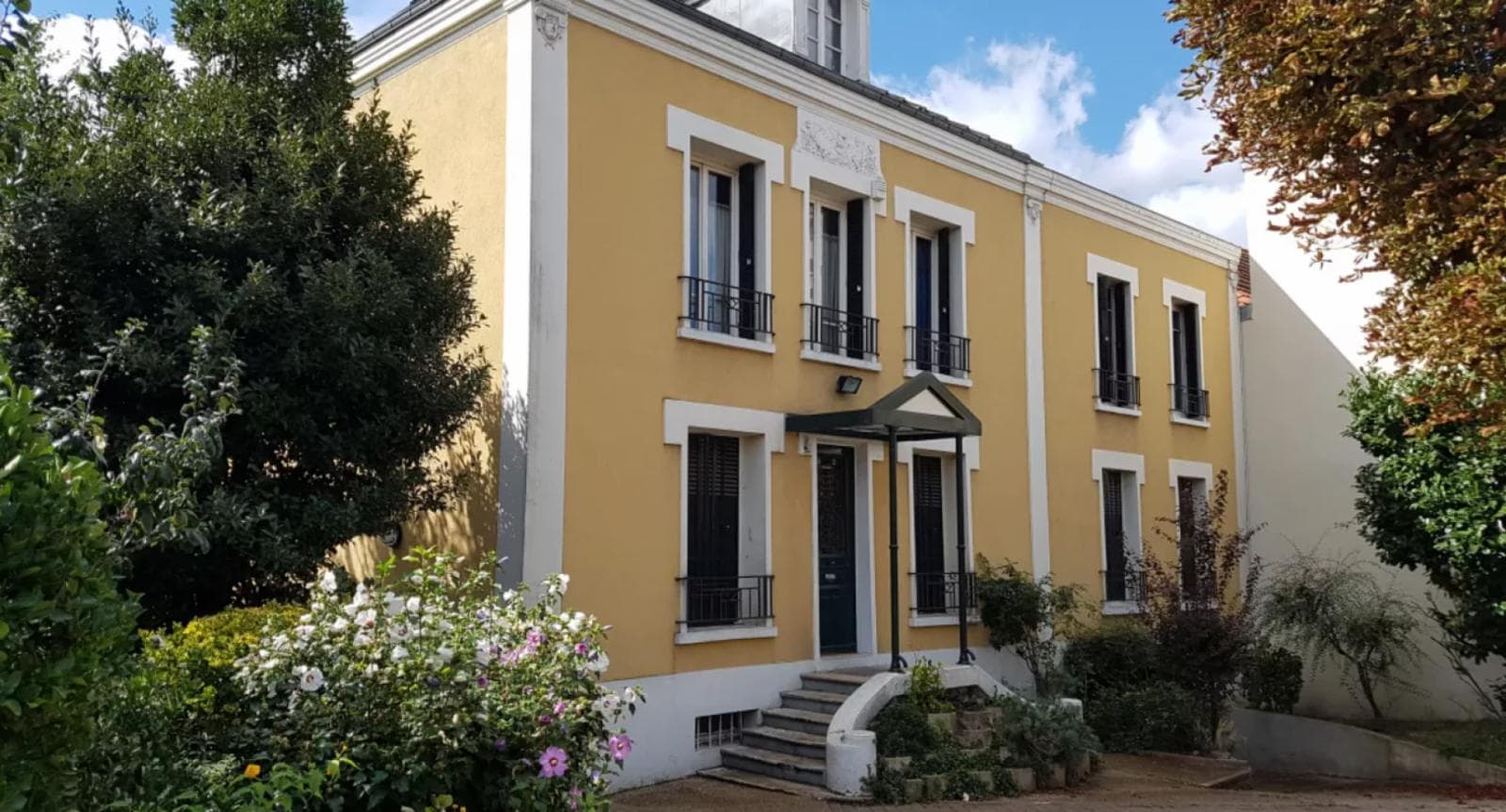 Property photo thumbnail