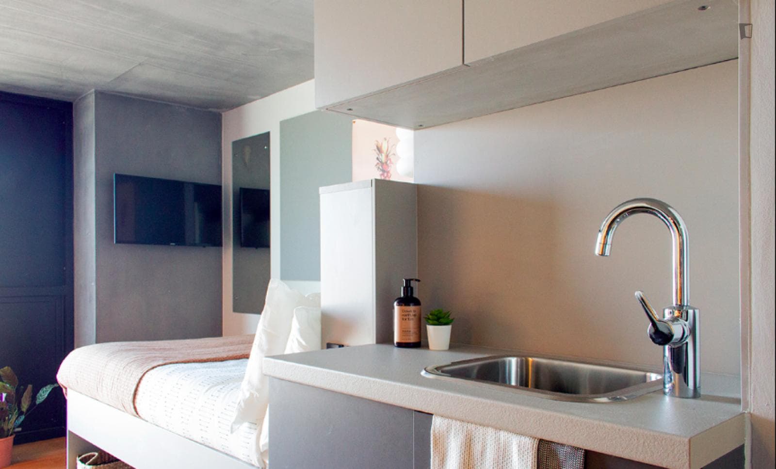 Property photo thumbnail