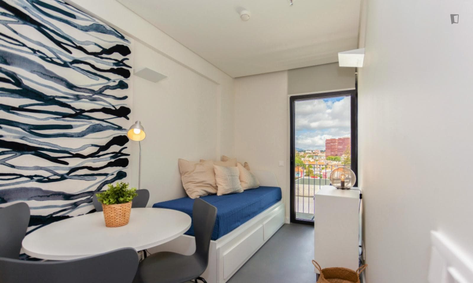 Property photo thumbnail