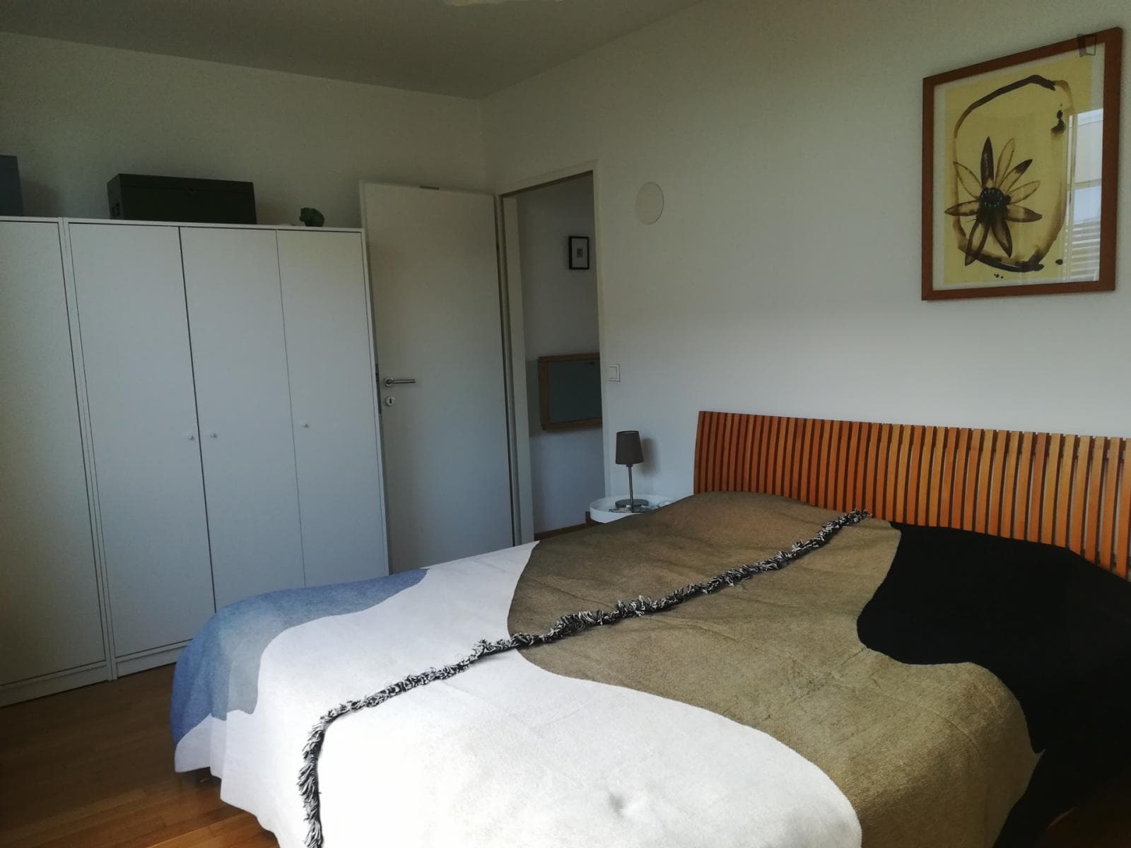 Bright double bedroom with a terrace, close to the Vienna Medical University photo 1