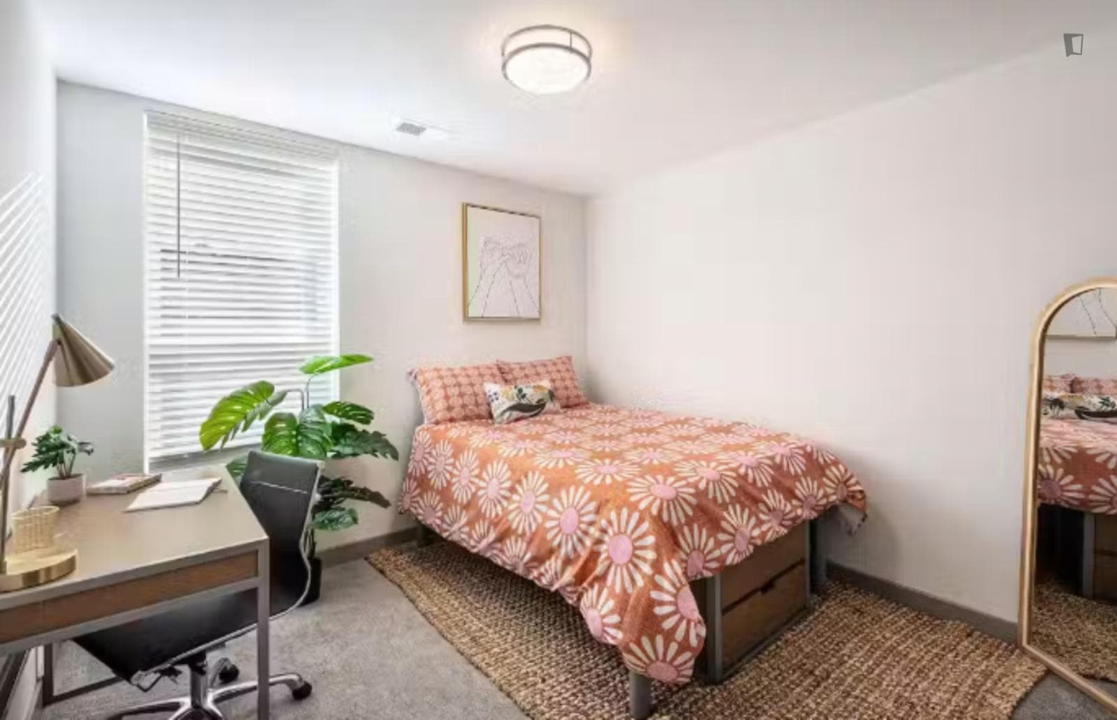 Nice double ensuite bedroom close to Syracuse University photo 1