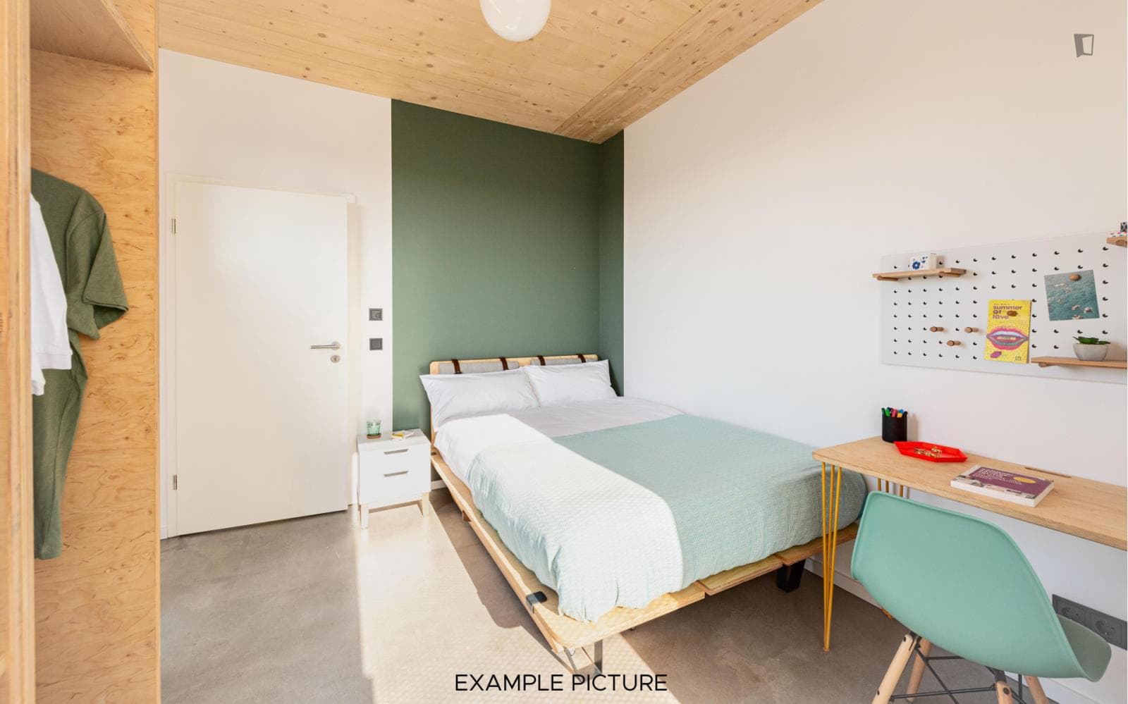 Bright single bedroom in a 3-bedroom apartment in African Quarter photo 1