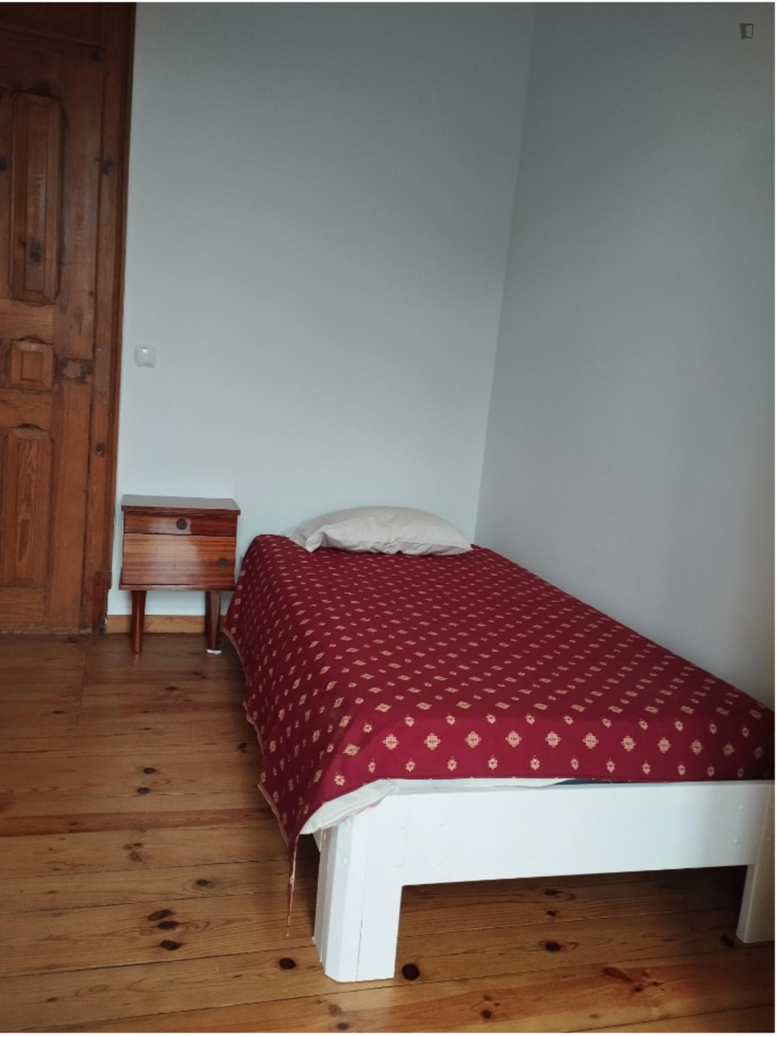 Cozy Single Bedroom close to IST photo 1