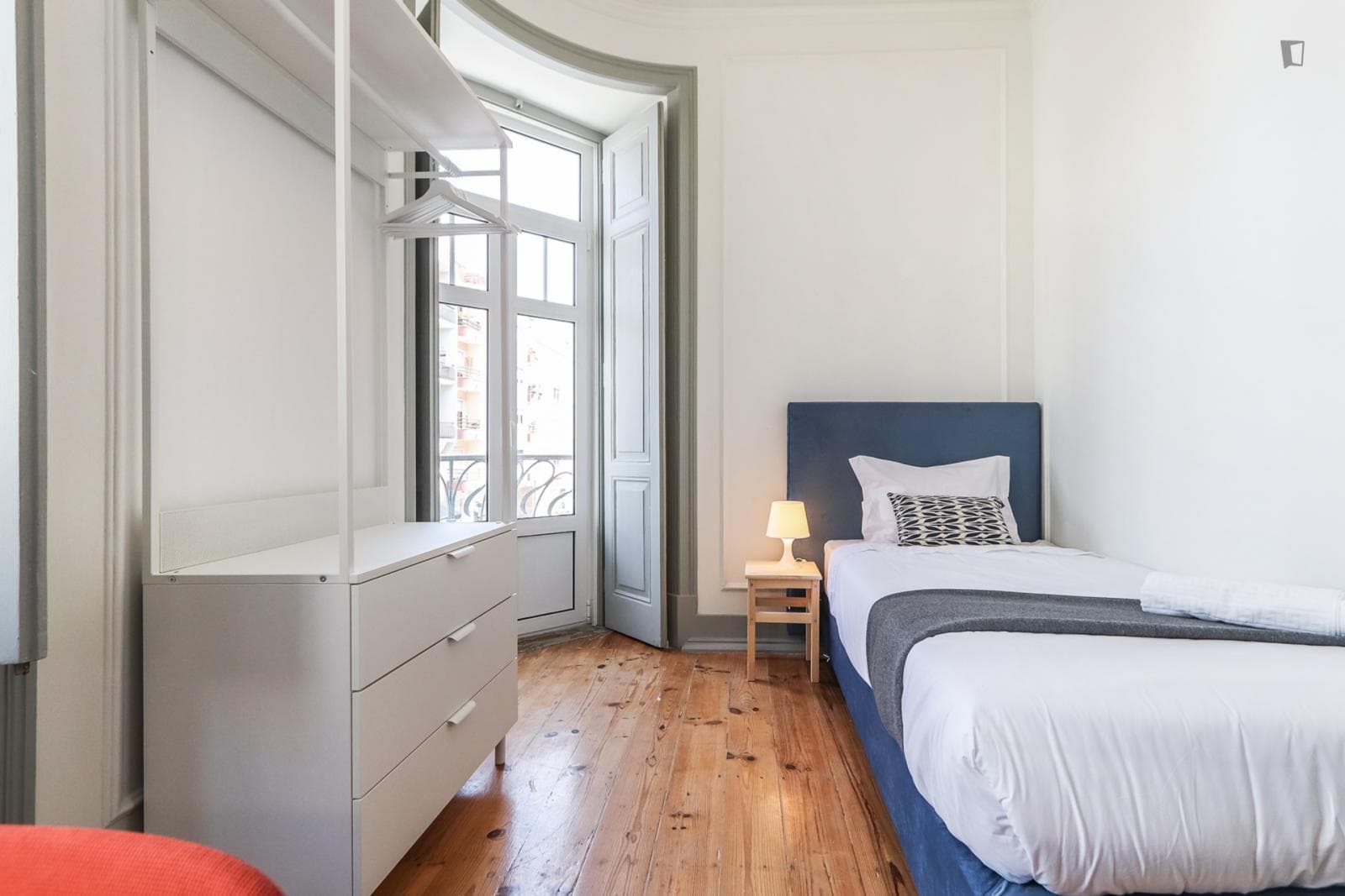 Neat Bedroom Near Jardim Da Parada photo 1
