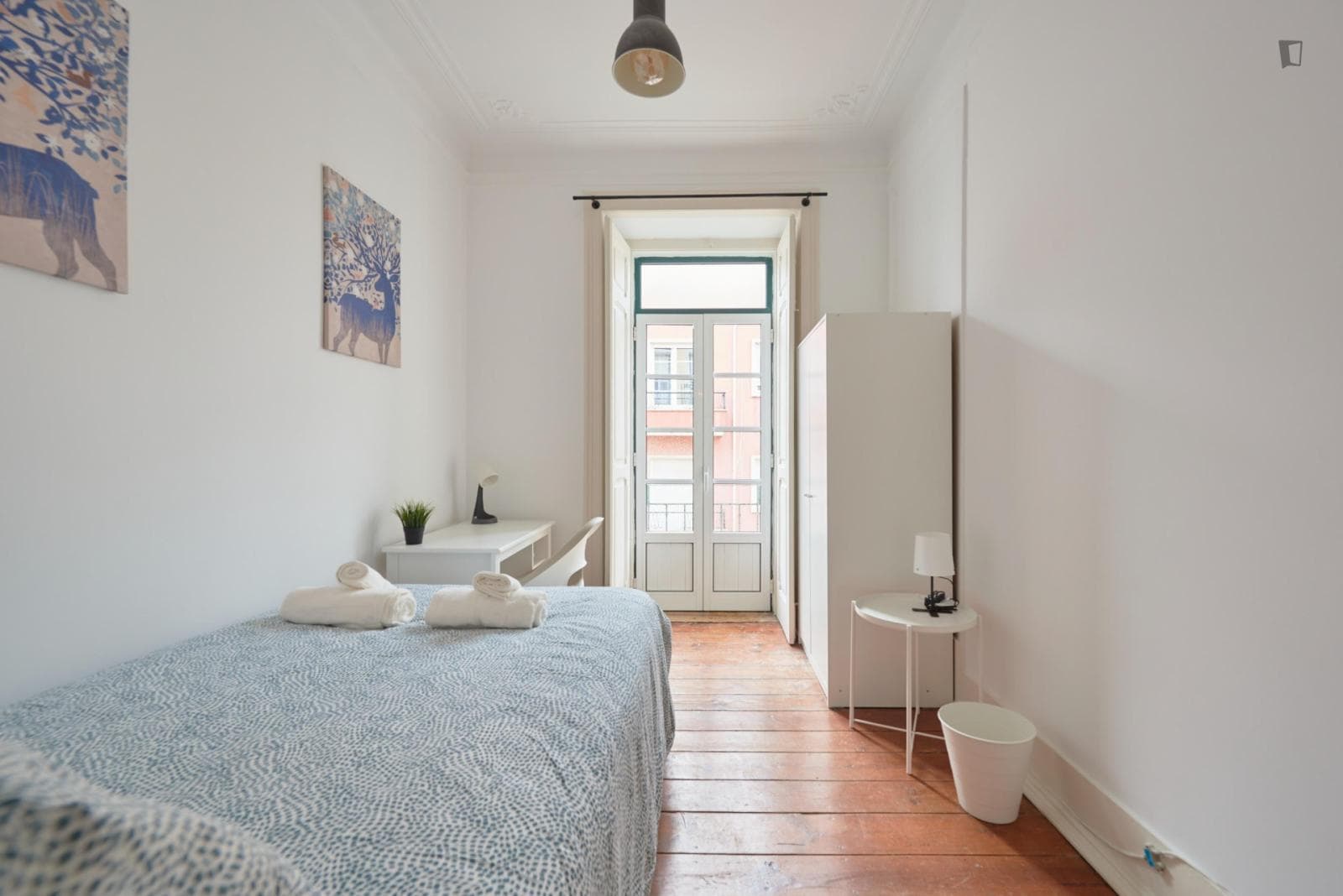 Delightful double bedroom in Arroios photo 1