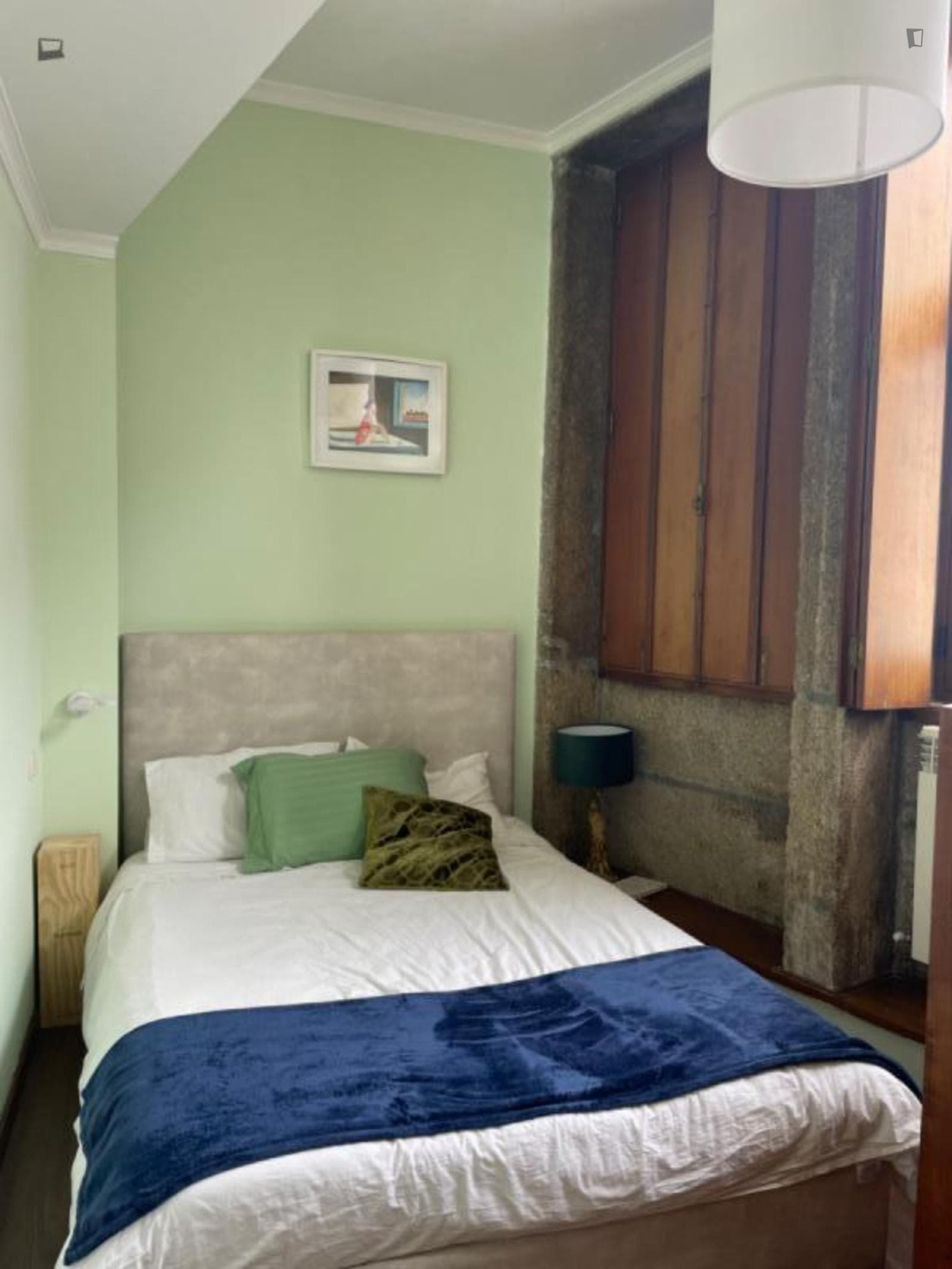 Quarto com casa de banho privativa no centro do Porto photo 1