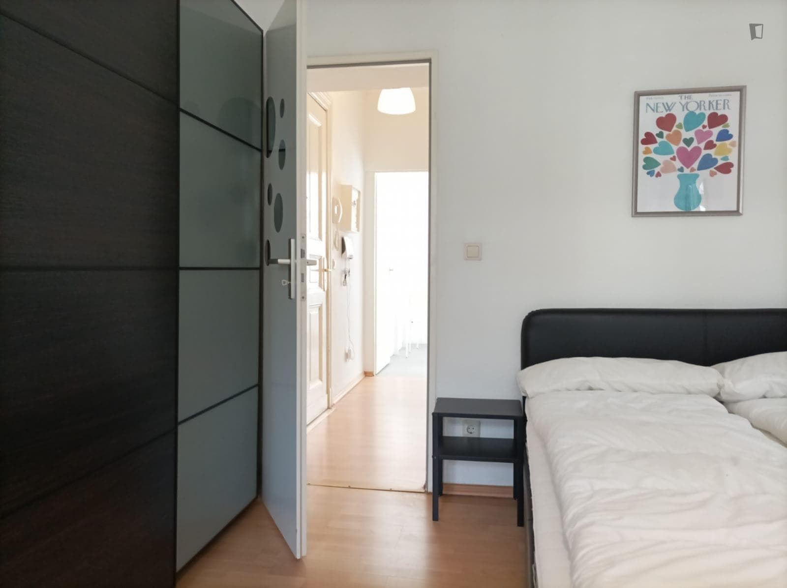 Comfy apartment very close to Volkspark Friedrichshain park photo 1