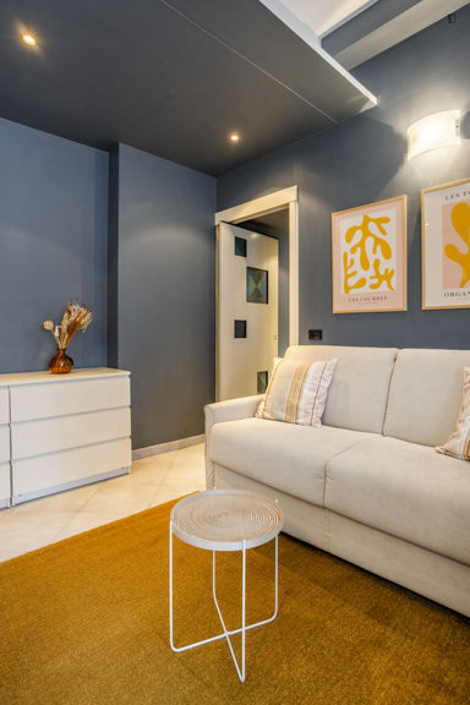 Appealing 1-bedroom apartment in Zara area photo 1