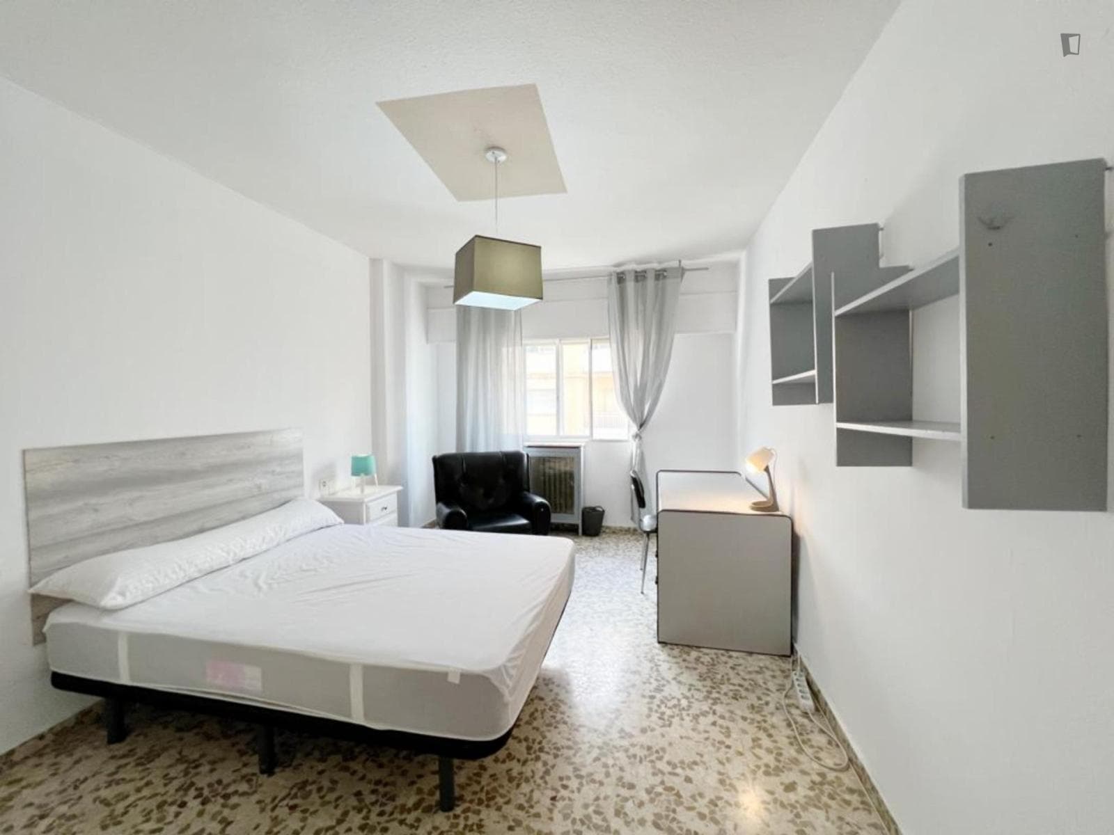 Spacious double bedroom close to Faculty of Sciences - University of Granada photo 1