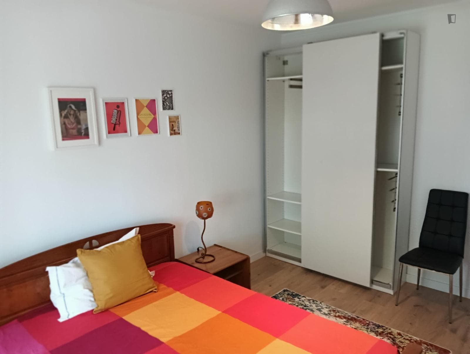 Lovely double bedroom next to Santo Amaro train station photo 1