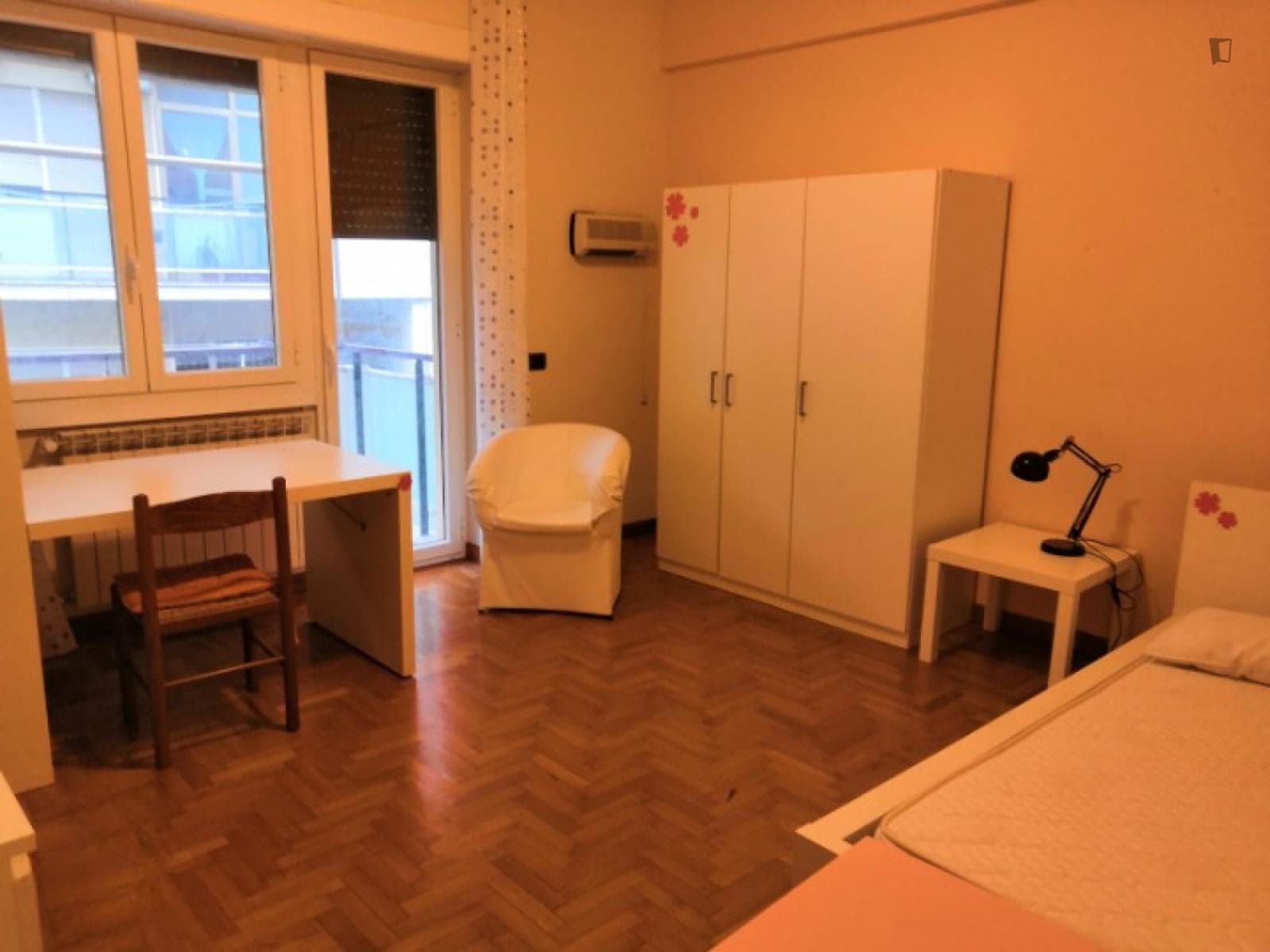 Single bedrooms in a shared apartment near Gemelli photo 1