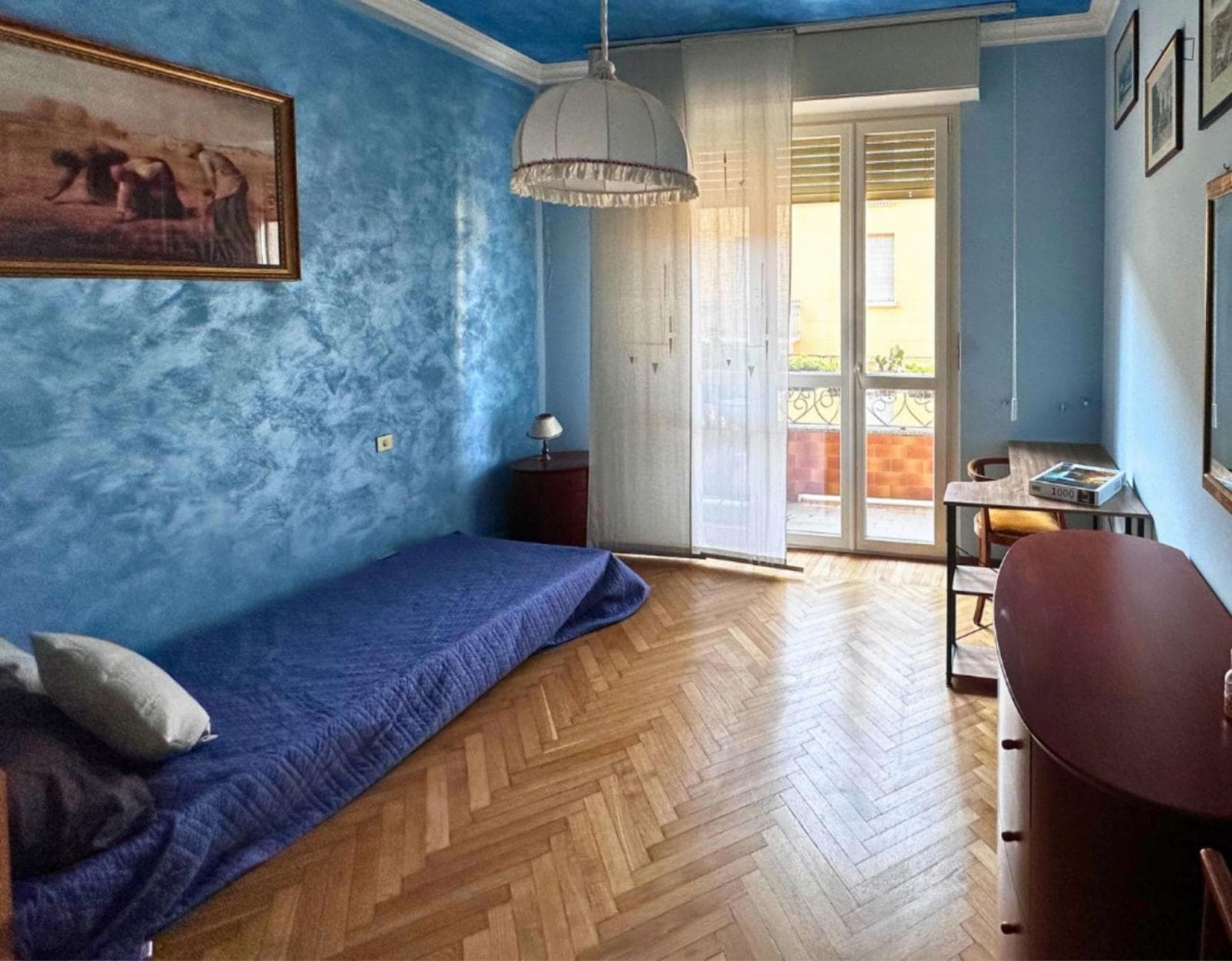 Large Attractive single bedroom with balcony photo 1