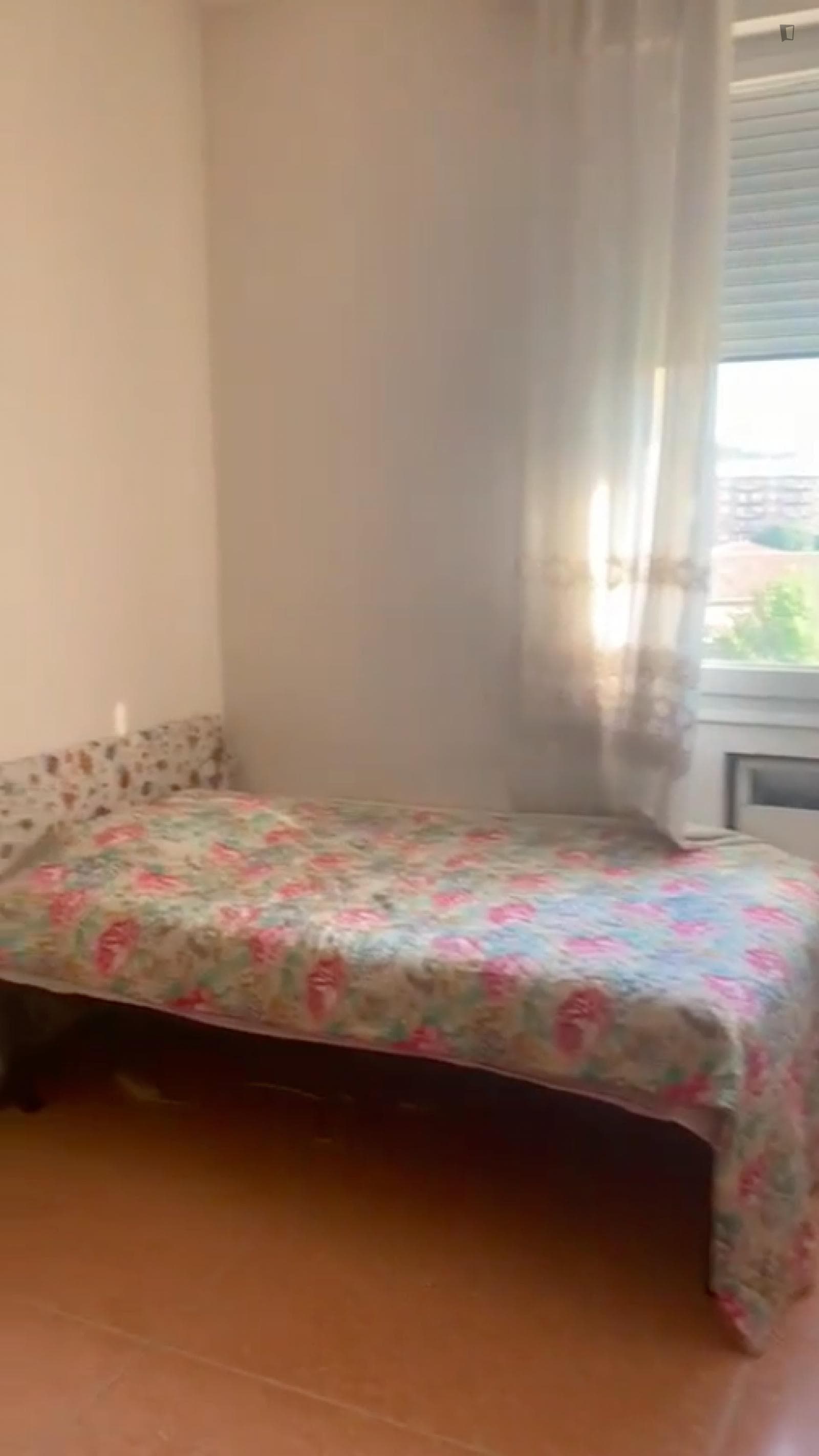 Comfortable bedroom close to Porta San Felice photo 1