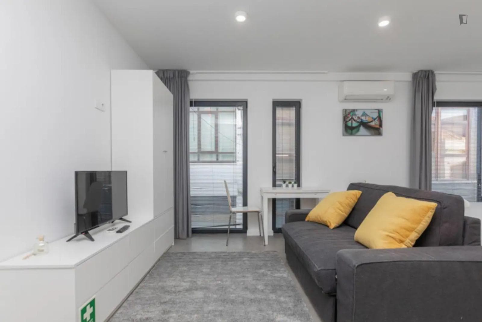 Property photo thumbnail