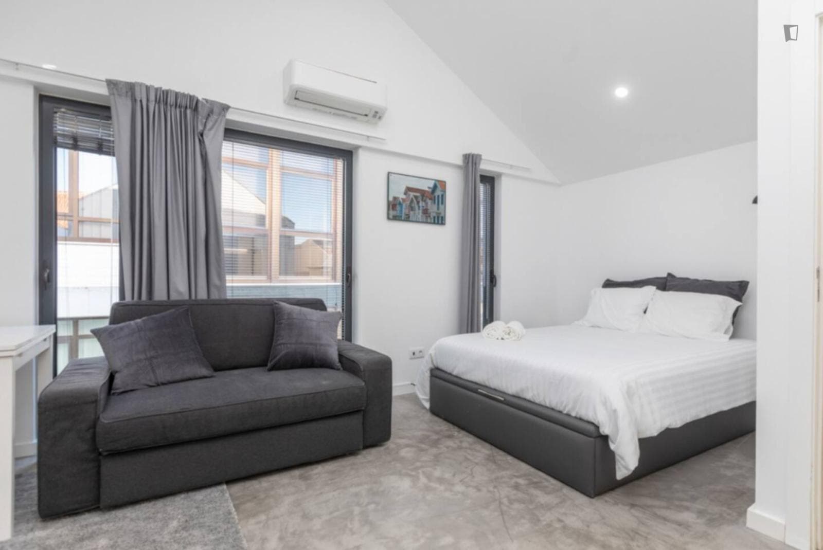 Astonishing Studio close to Alboi Park photo 1