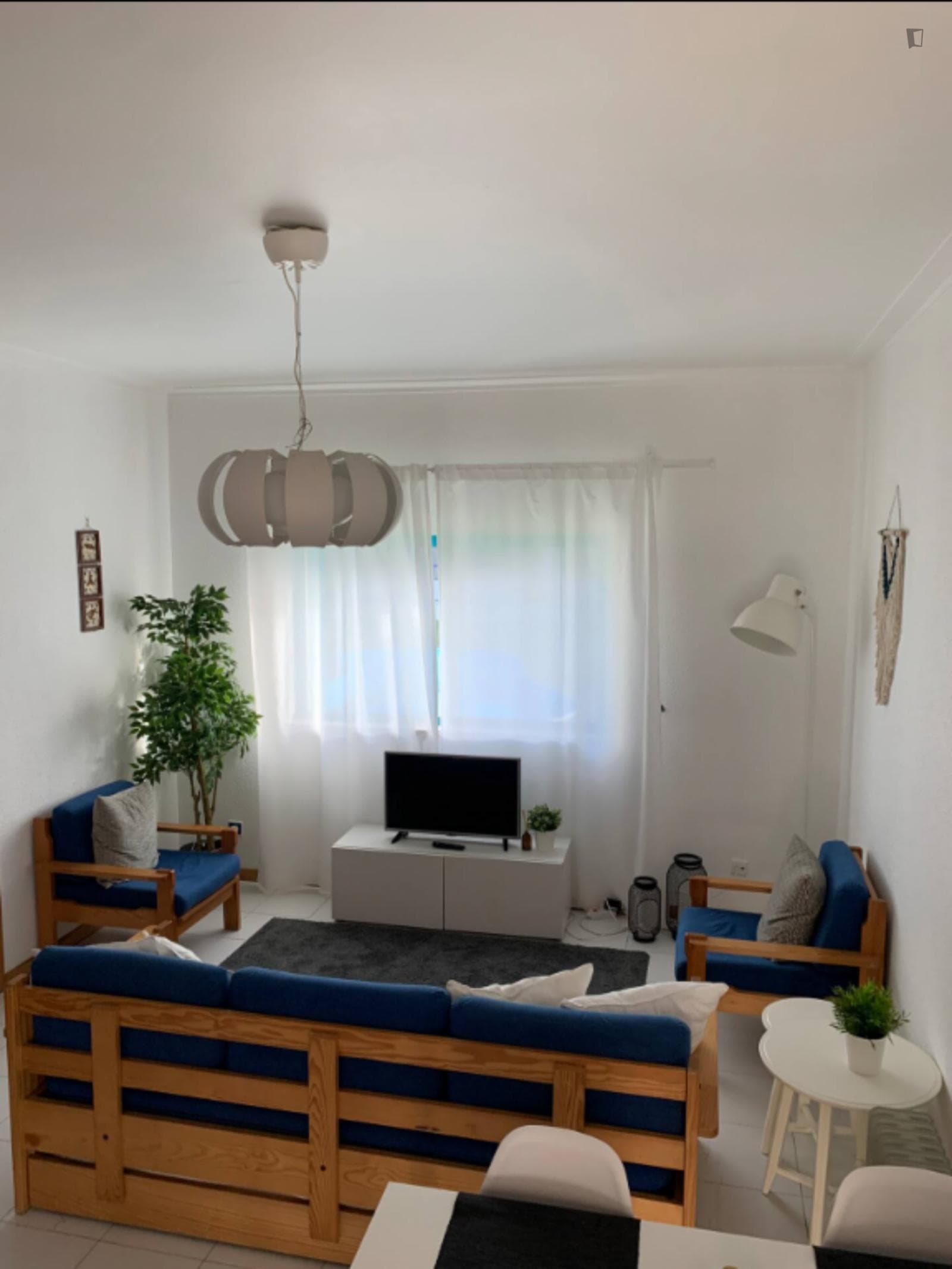 Cozy 1 Bedroom Apartment close to Quiaios Beach photo 1