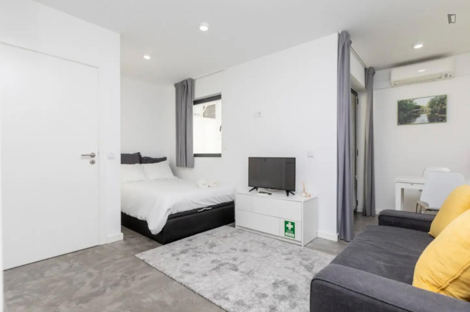Property photo thumbnail