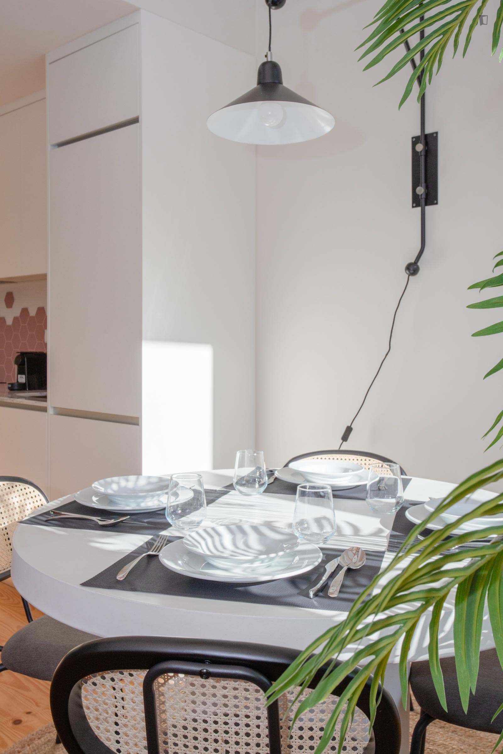Pleasant Double Bedroom Apartment in Santo Ildefonso Neighbourhood photo 1