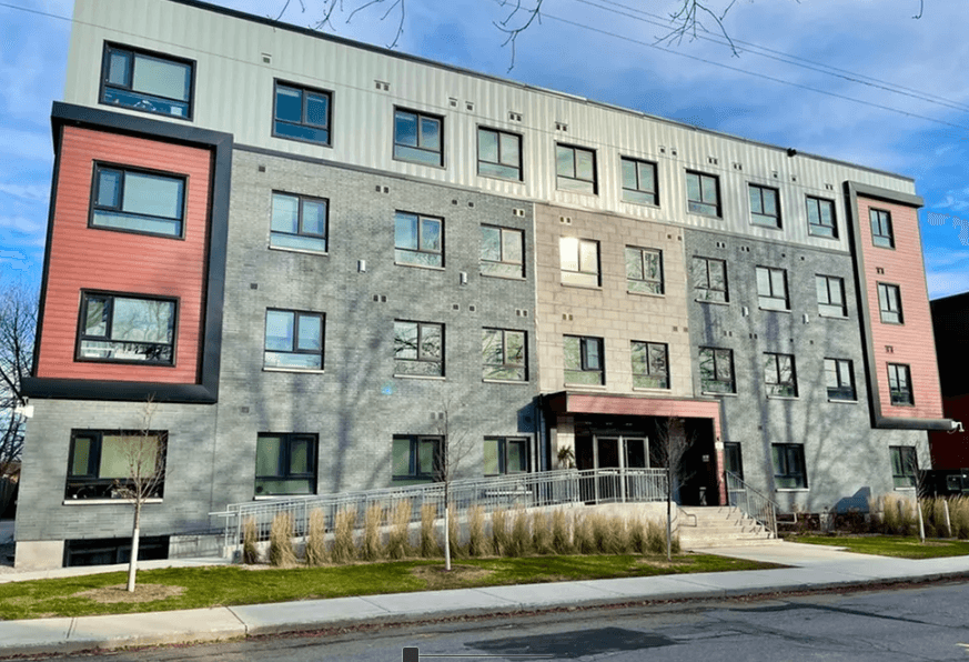 417 Nelson photo 1
