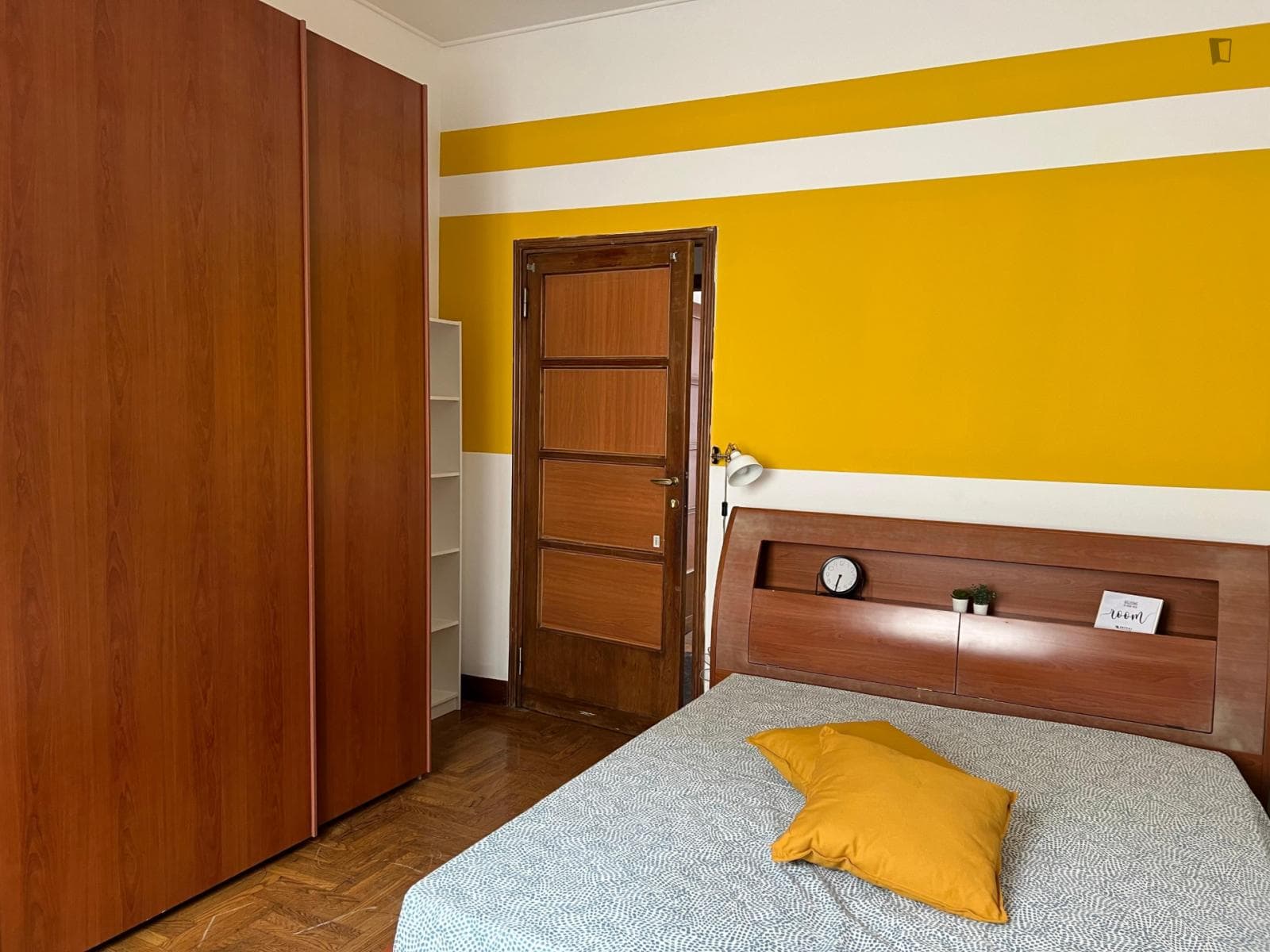 Pleasant double bedroom in the Central Station area photo 1
