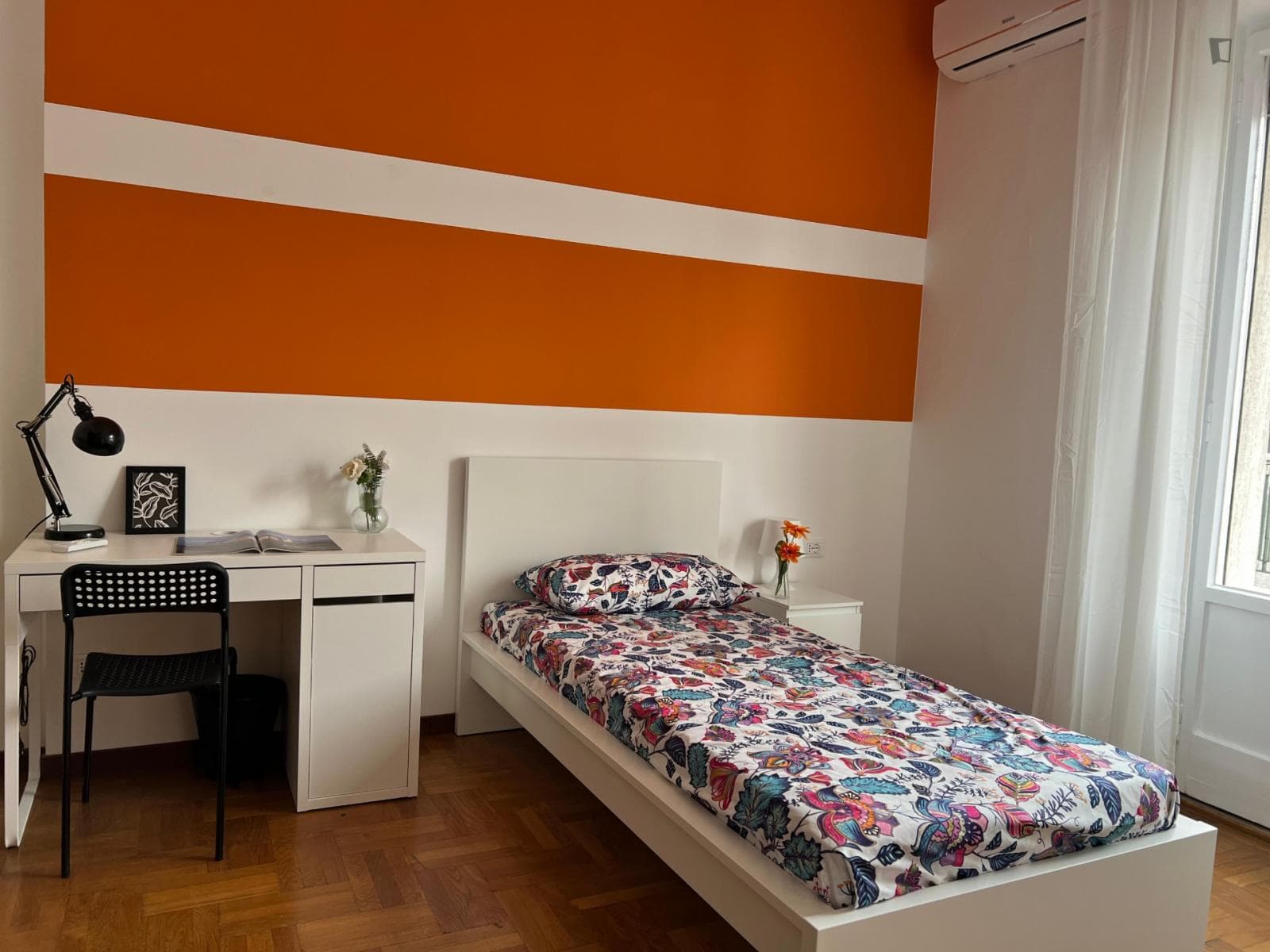 Homely single bedroom in the Central Station area photo 1