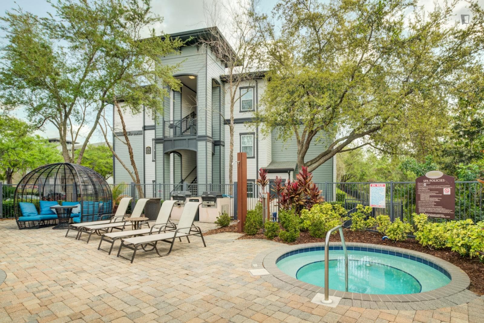 Property photo thumbnail