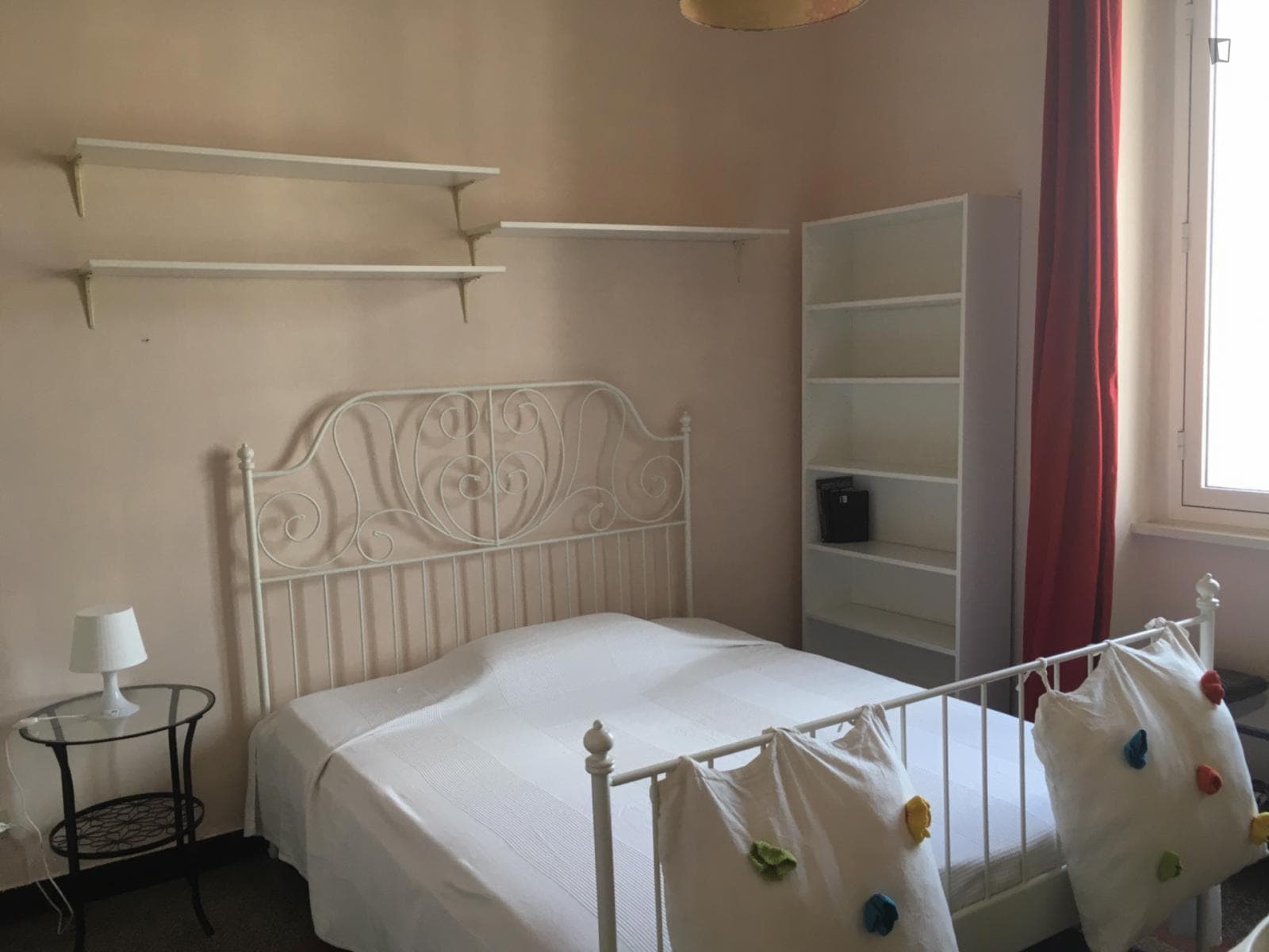 Comfy Double Bedroom near Marina Genova photo 1