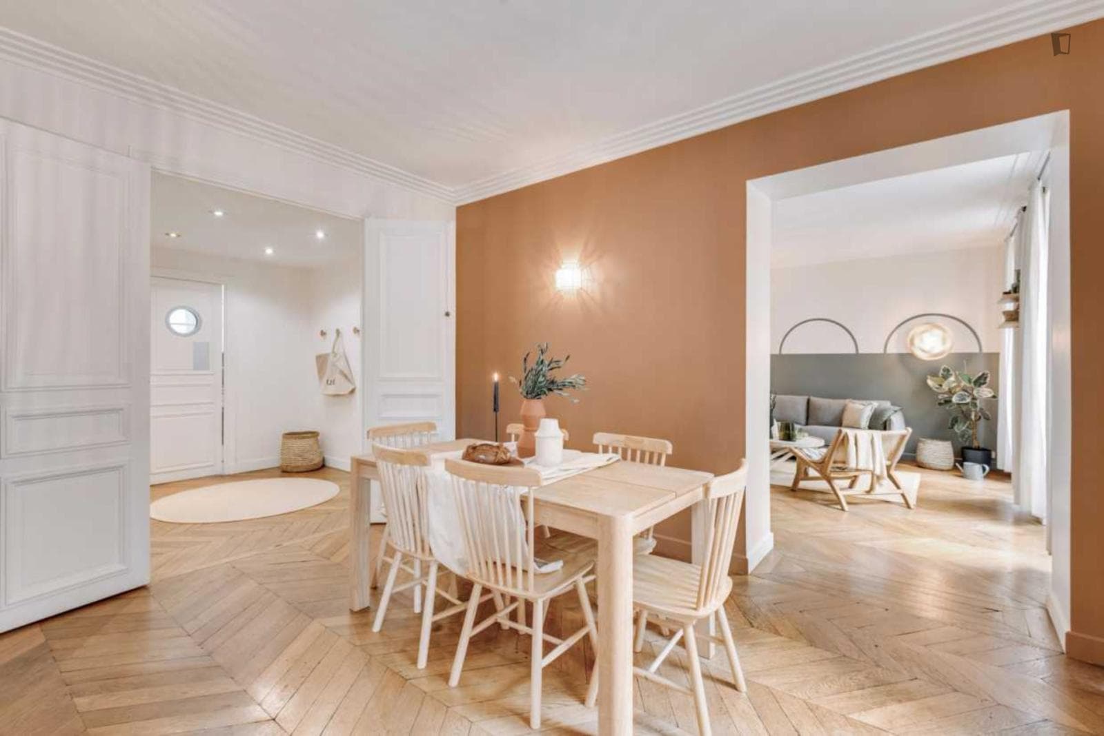Dashing 2-bedroom apartment near Square de la Tour Saint-Jacques photo 1