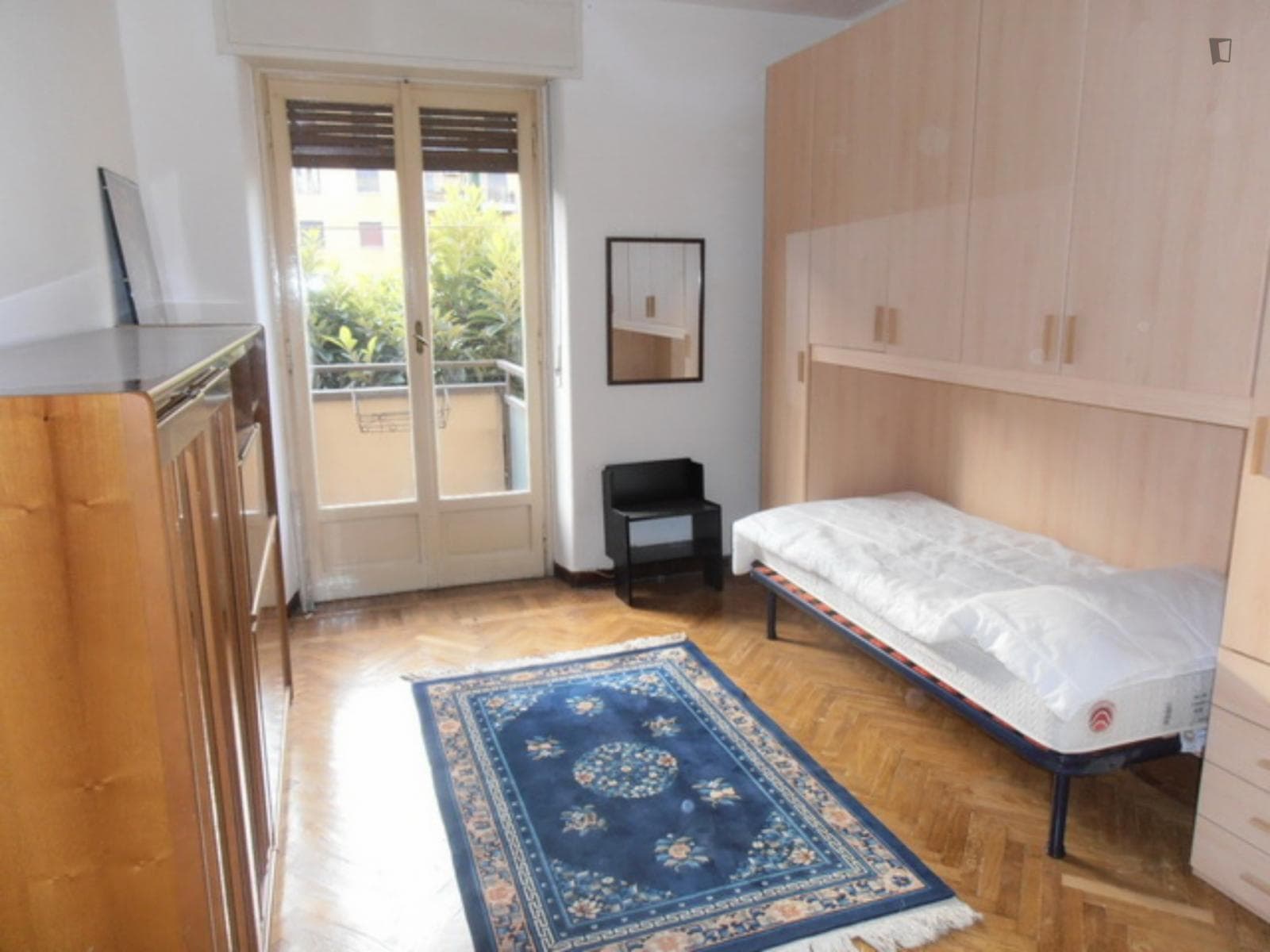 Nice bedroom close to Università Bocconi photo 1