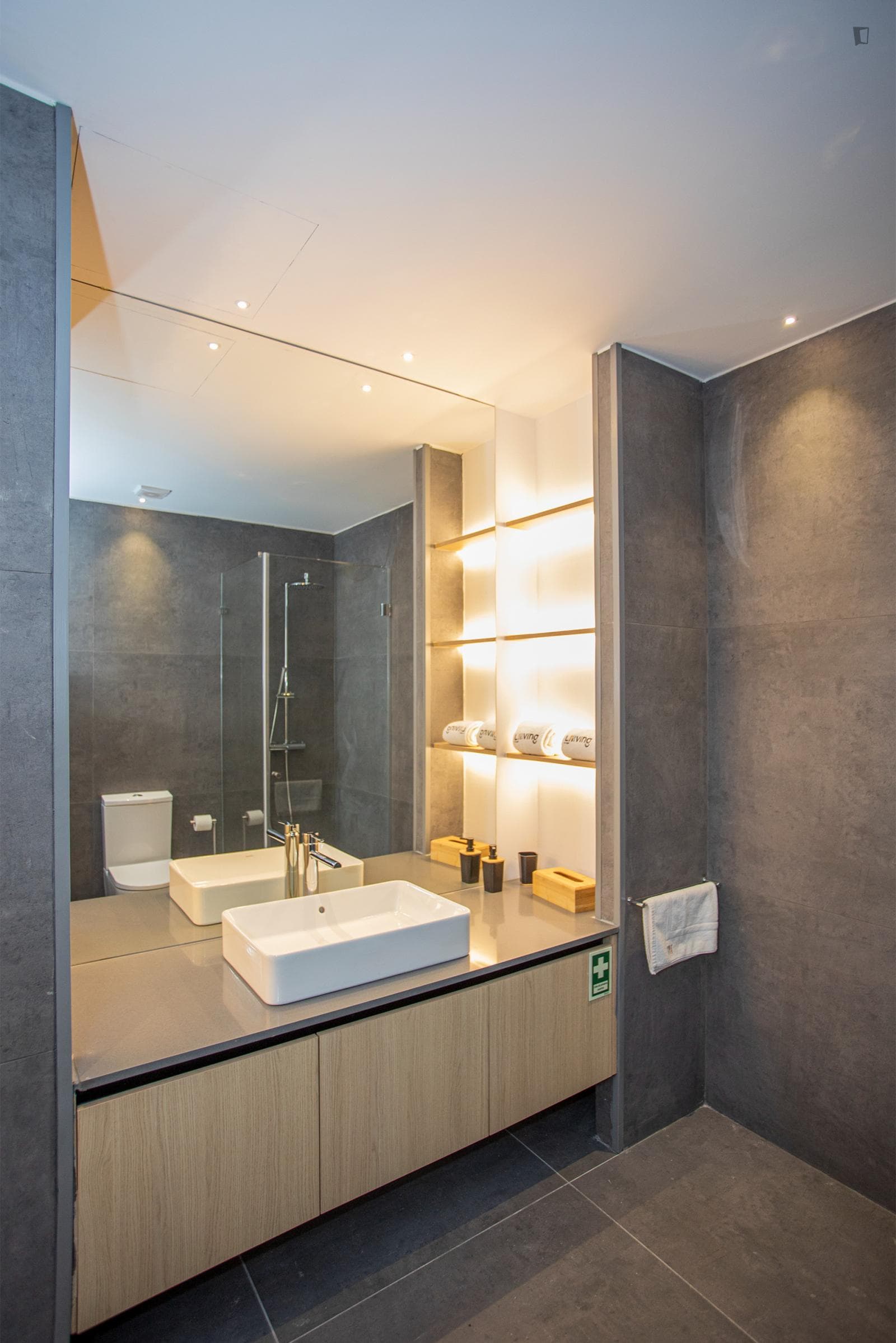 Property photo thumbnail
