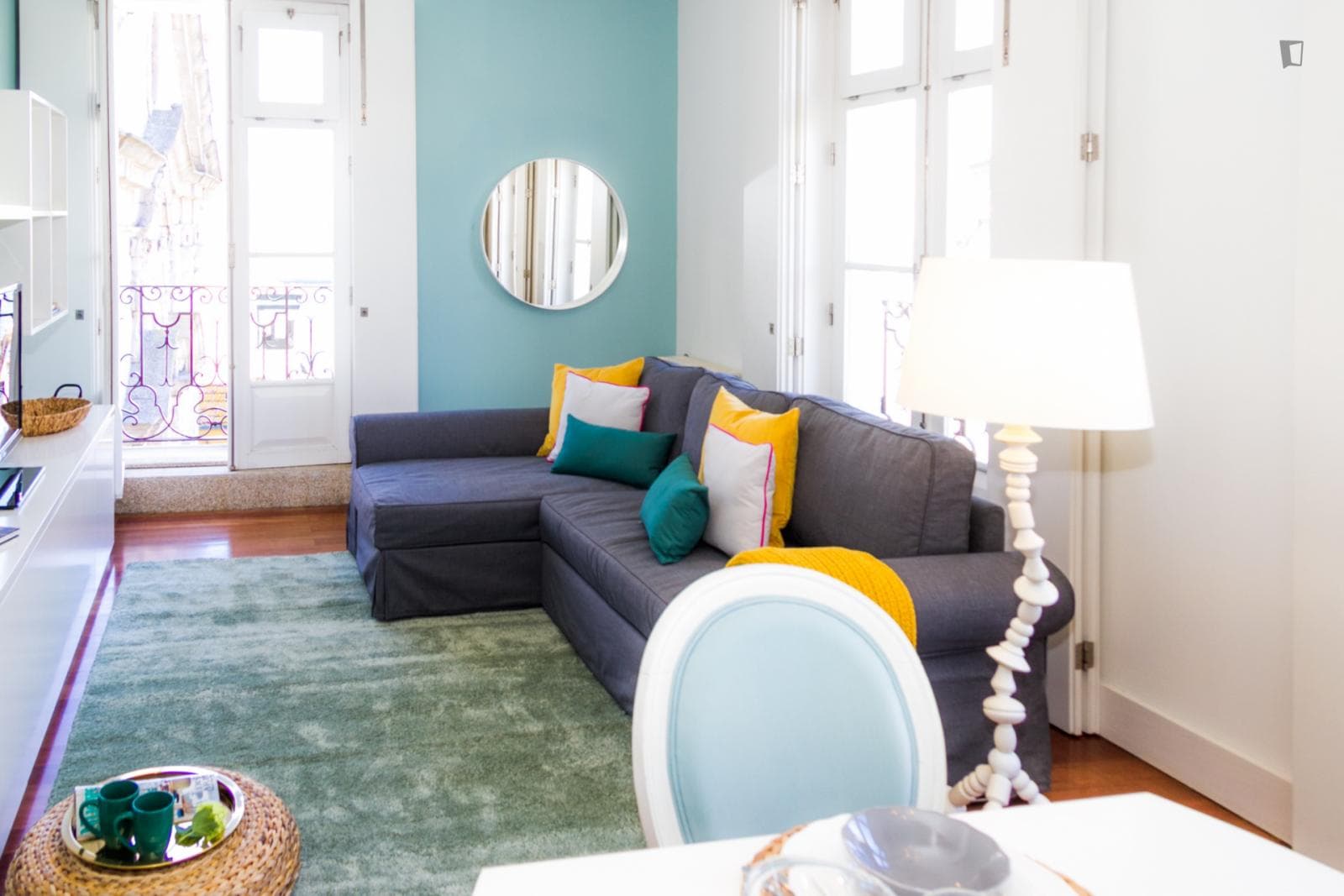 Delightful Double Bedroom near Jardim do Infante Dom Henrique photo 1