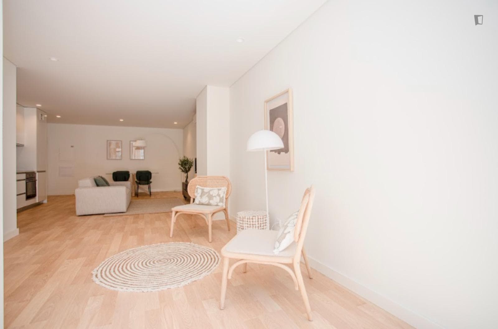Snug 1-bedroom apartment with terrace near Faria Guimarães metro station photo 1