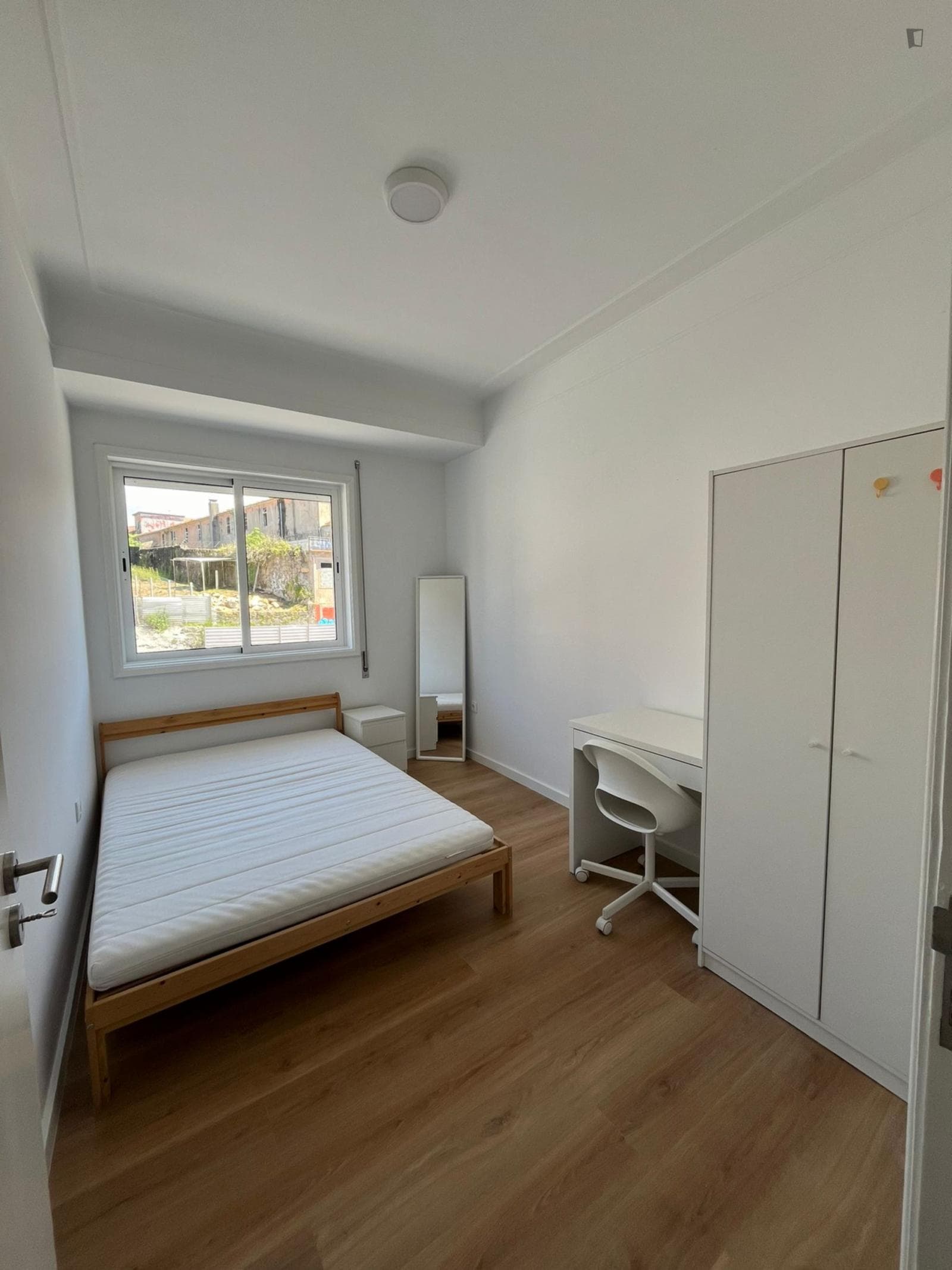 Cozy Single Bedroom close to Sé do Porto Cathedral  photo 1
