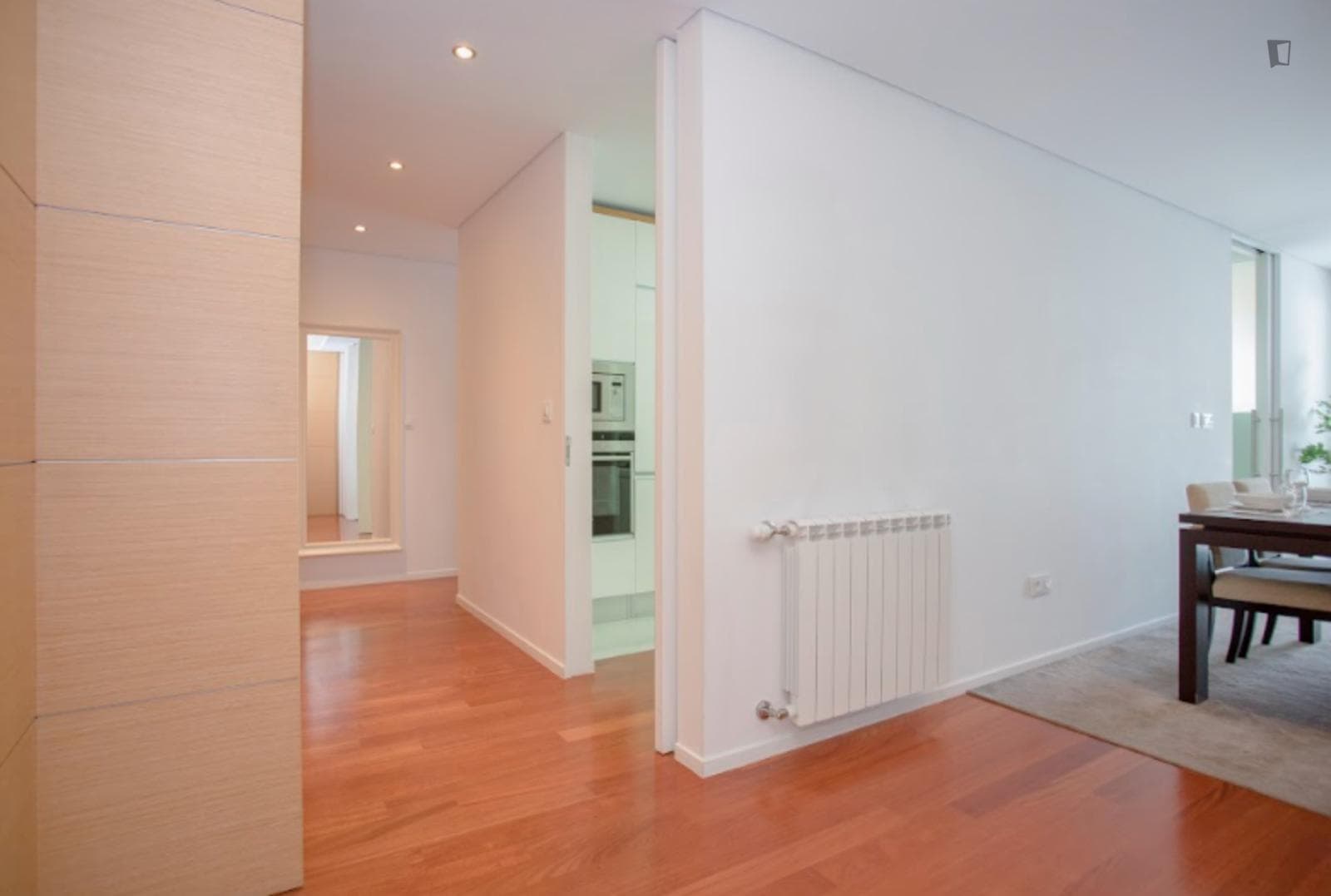 Modern 2-bedroom apartment with balcony next to Estádio do Dragão photo 1